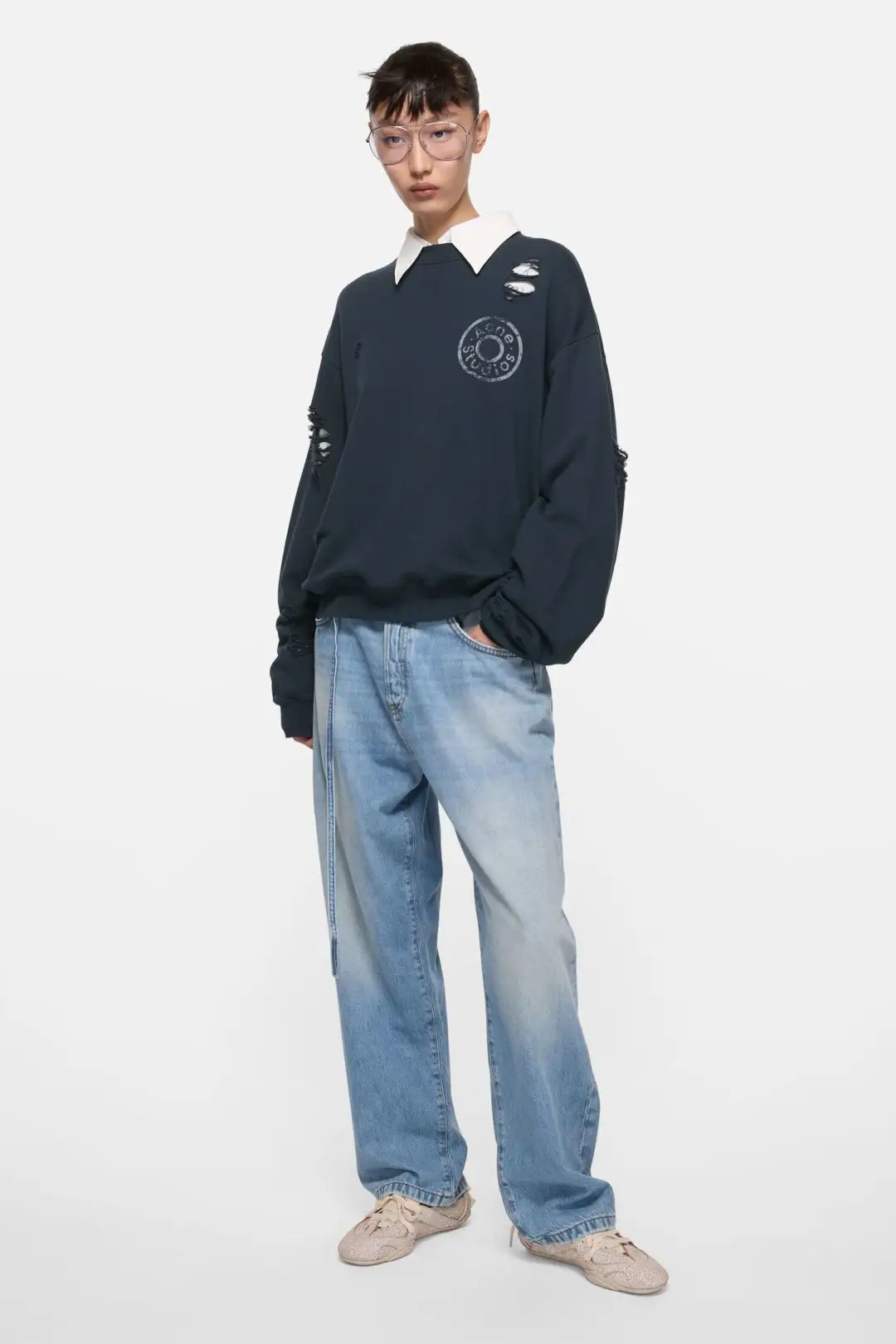 Distressed Logo-Print Crew-Neck Sweatshirt D17023712 — view 24