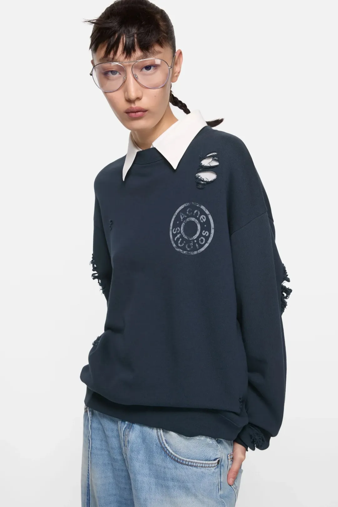 Distressed Logo-Print Crew-Neck Sweatshirt D17023712 — view 26