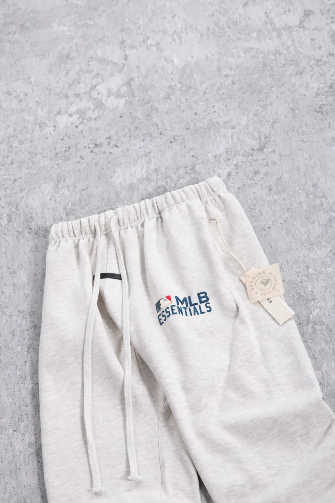 Fear of God Essentials x MLB Logo Sweatpants D17023703 — view 13