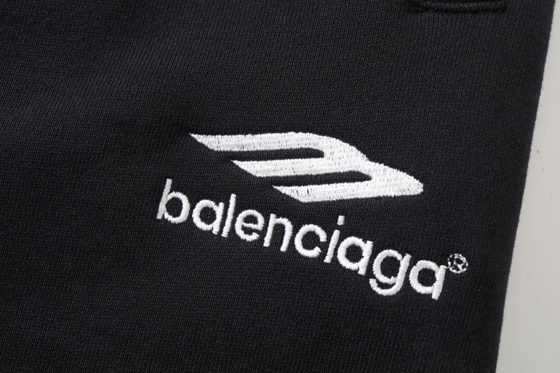 3B Logo Embroidered Sweat Shorts D16521269 — view 12