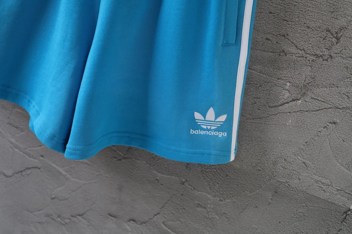 Logo Embroidered Striped Jersey Shorts D16521271 — view 12