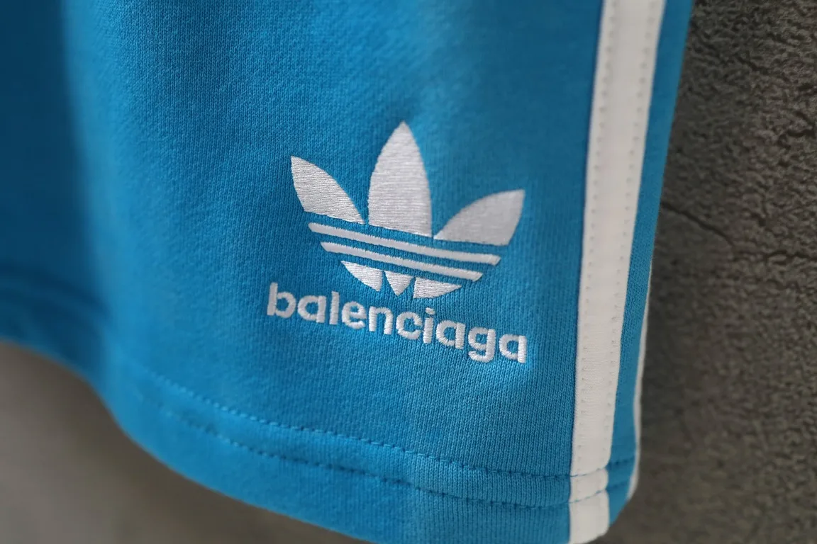 Logo Embroidered Striped Jersey Shorts D16521271 — view 13