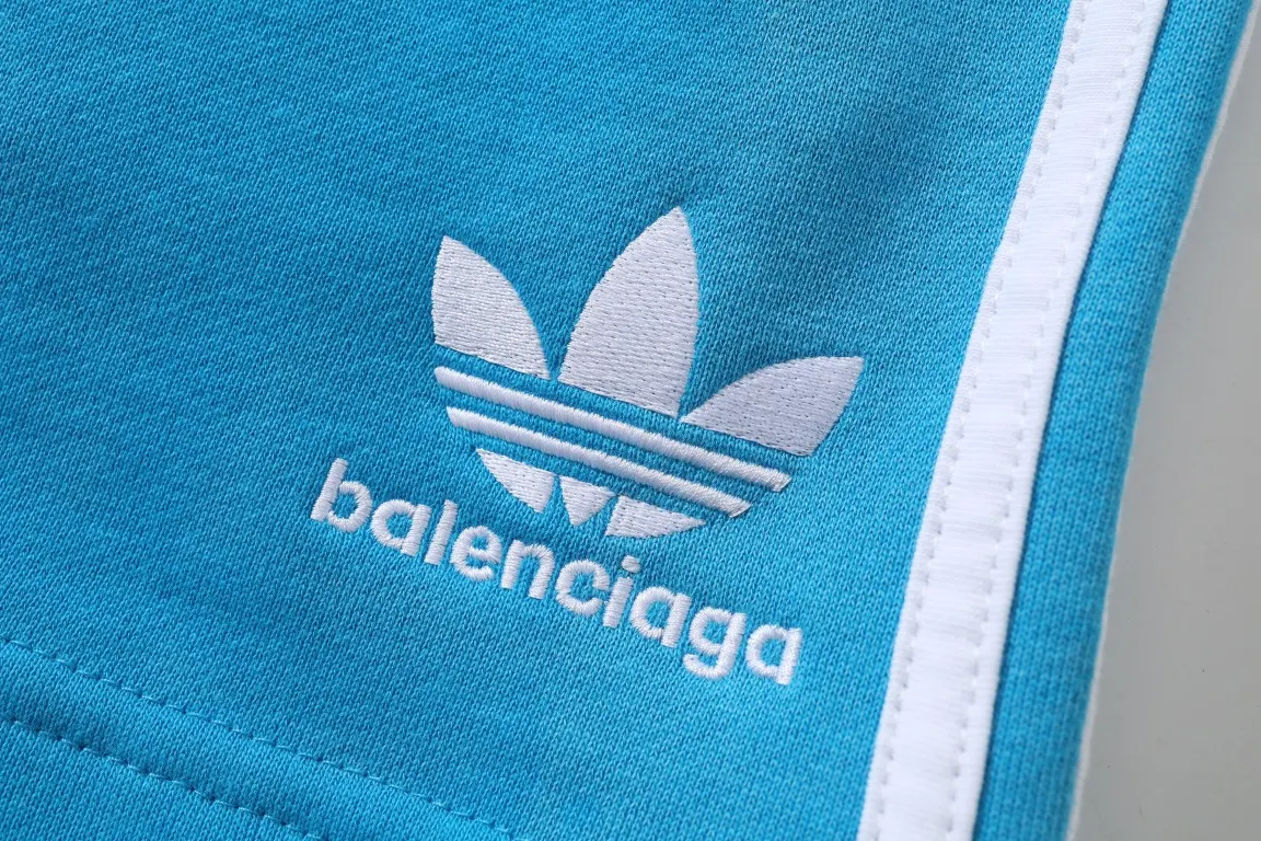 Logo Embroidered Striped Jersey Shorts D16521271 — view 22