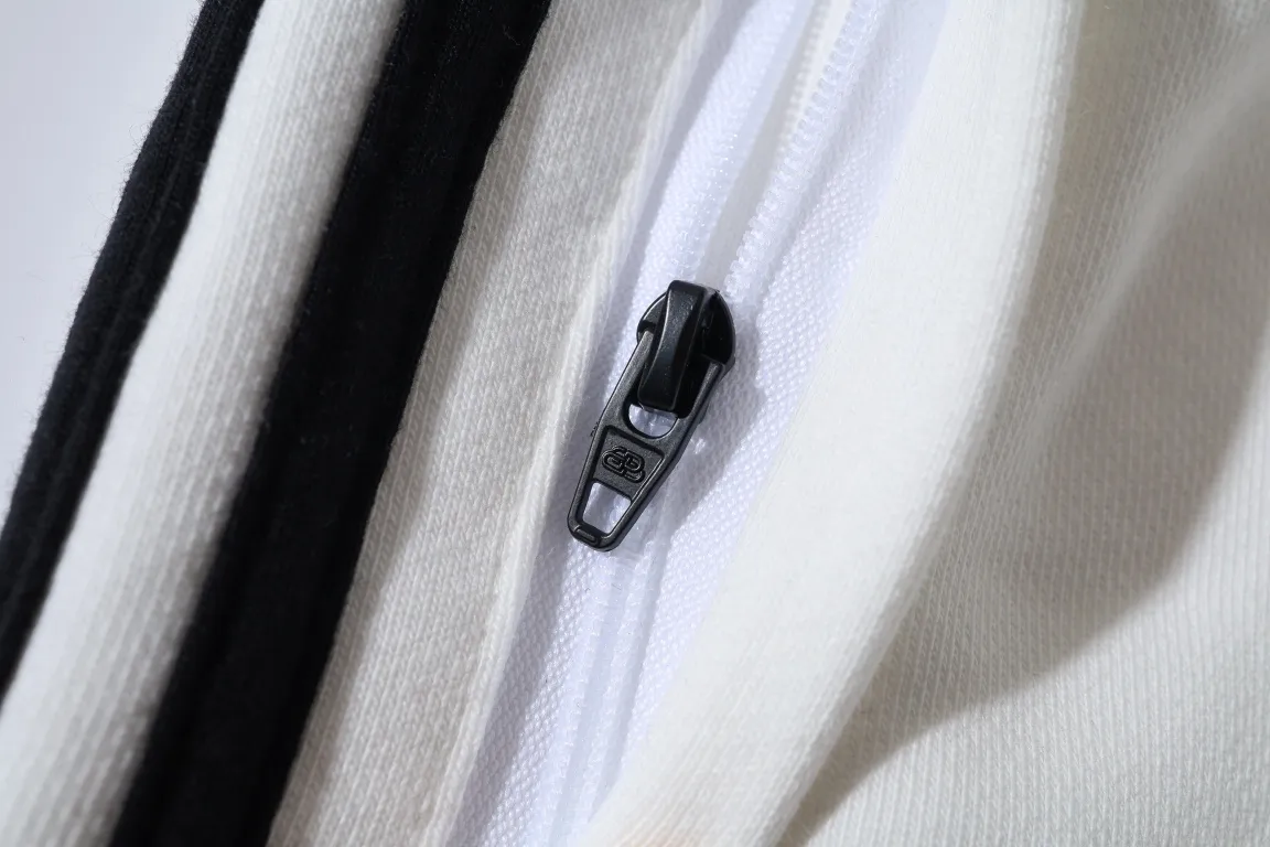 Logo Embroidered Striped Jersey Shorts D16521271 — view 60