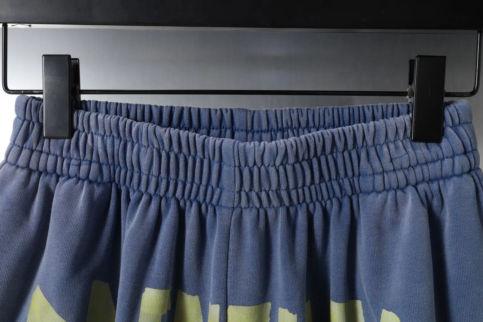 Logo Print Distressed Cotton Shorts D18918808 — view 3