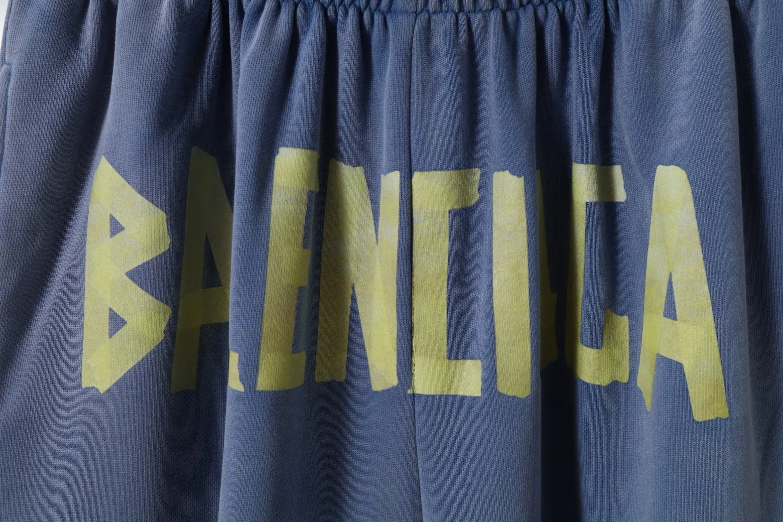 Logo Print Distressed Cotton Shorts D18918808 — view 6