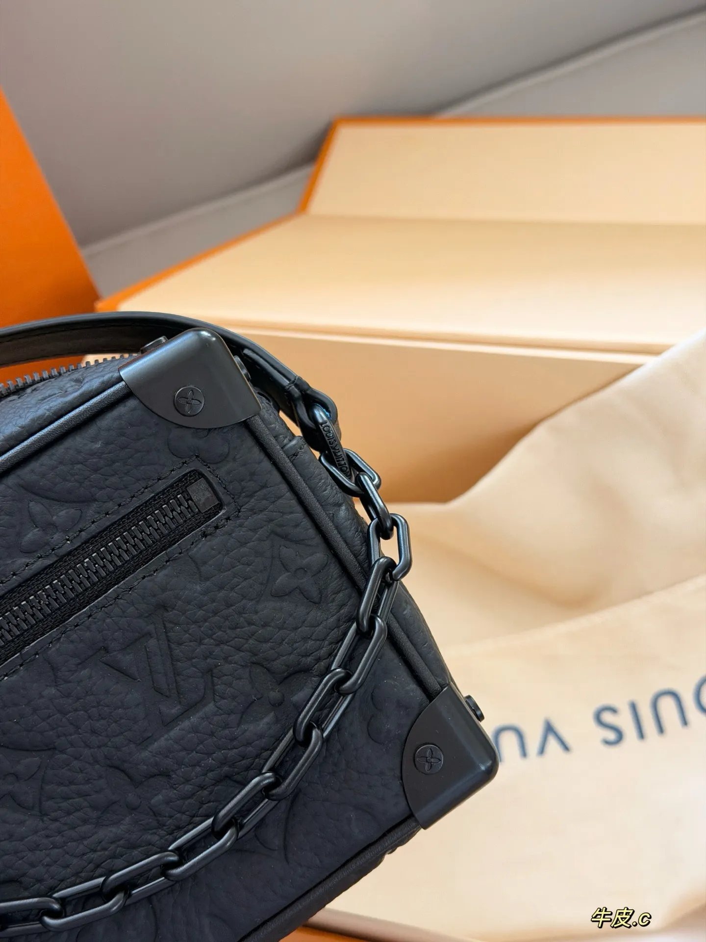 Monogram Embossed Box Bag D34518230 — view 3