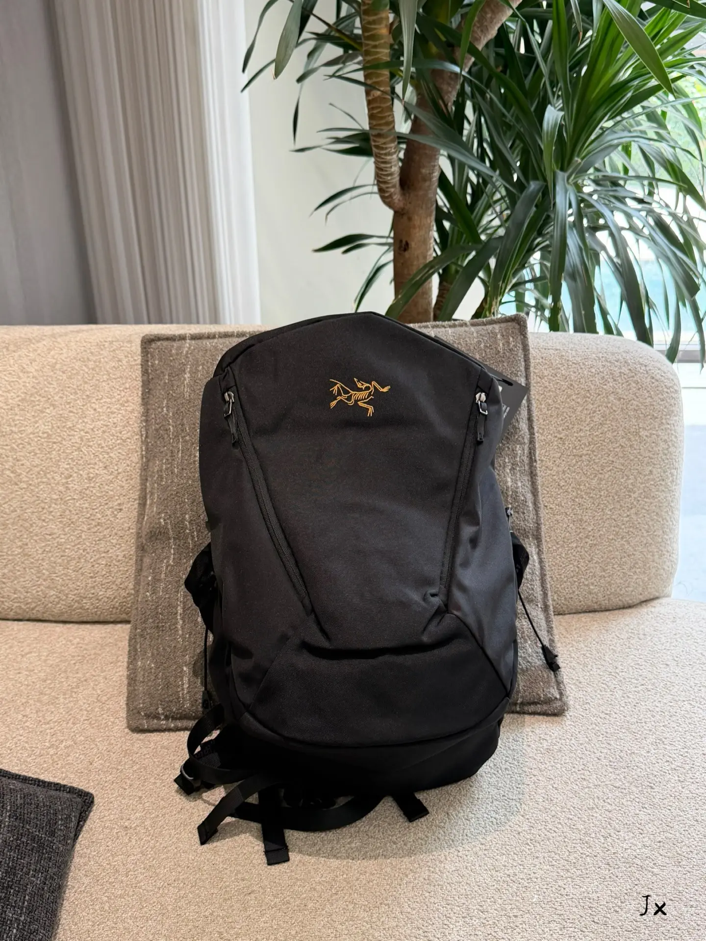 Heliad 15L Lightweight Backpack D36018456 — view 3