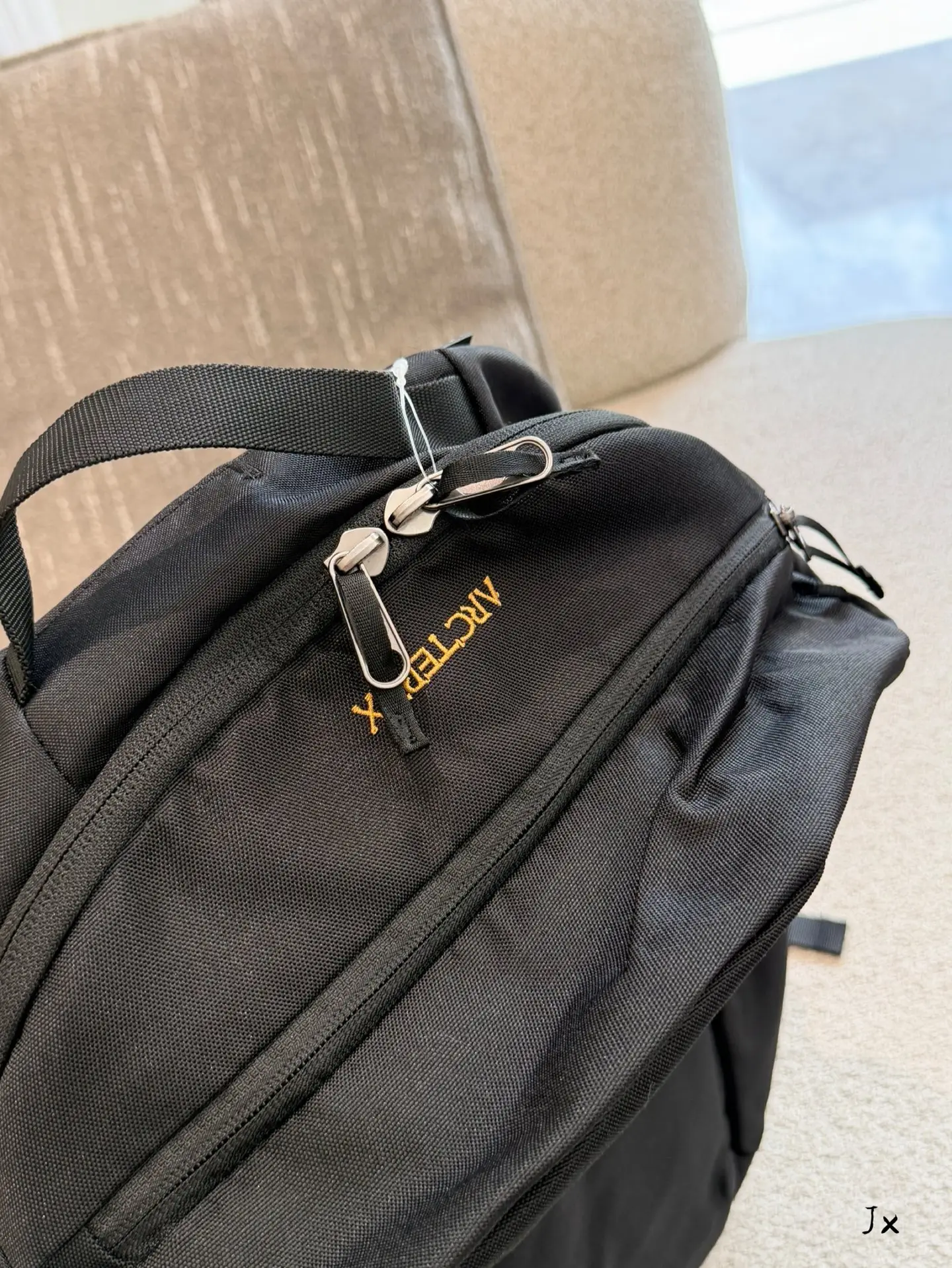 Heliad 15L Lightweight Backpack D36018456 — view 8