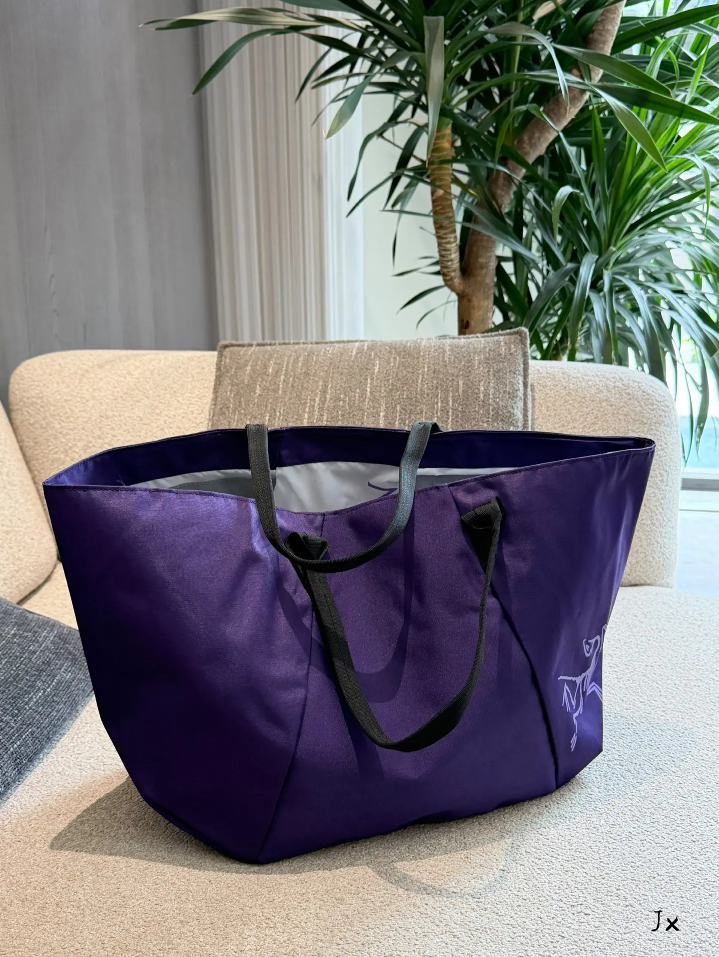 Carrier 45L Ripstop Nylon Tote Bag D36018454 — view 2