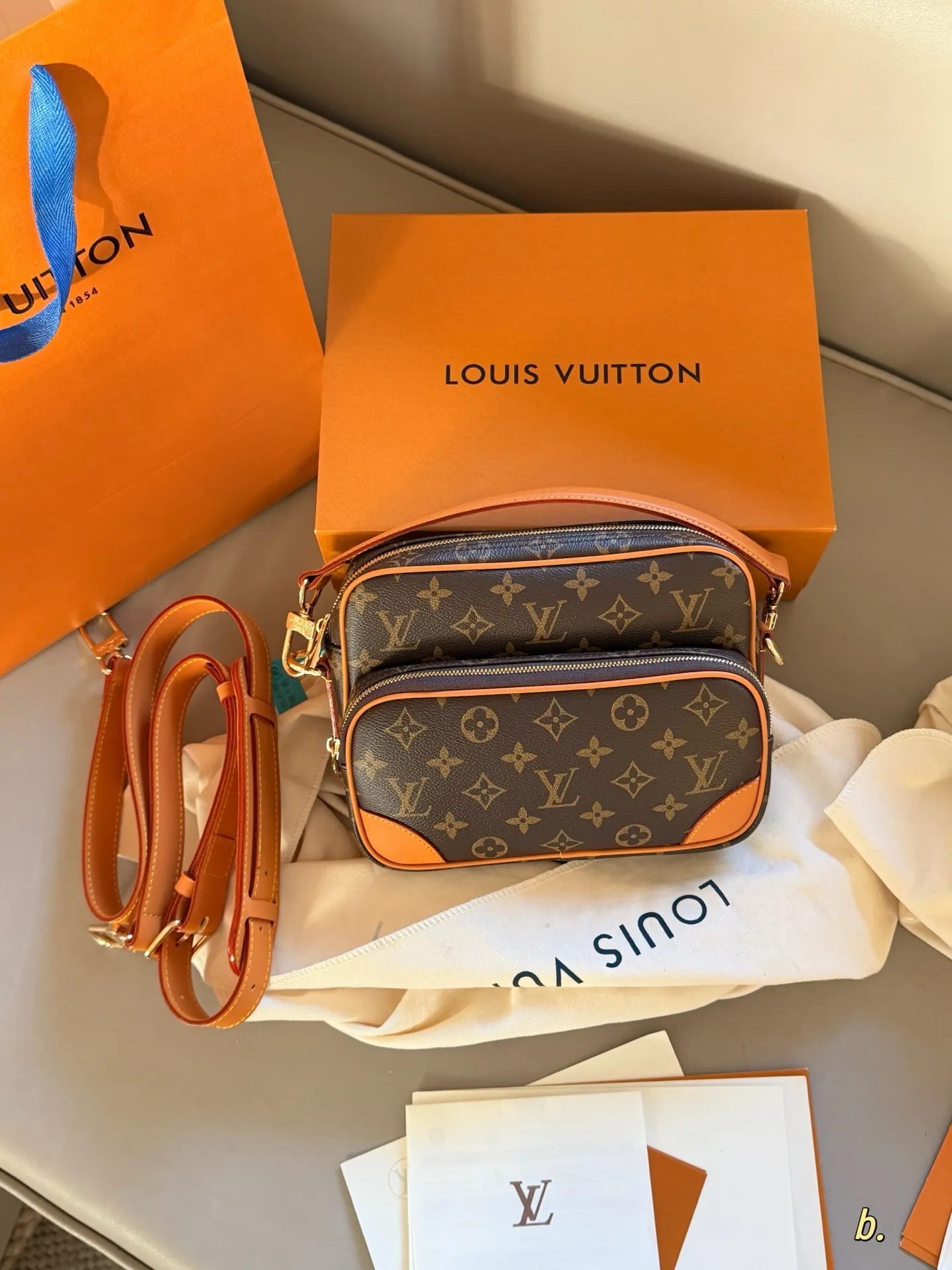 Monogram Canvas Camera Bag D36018233 — view 2