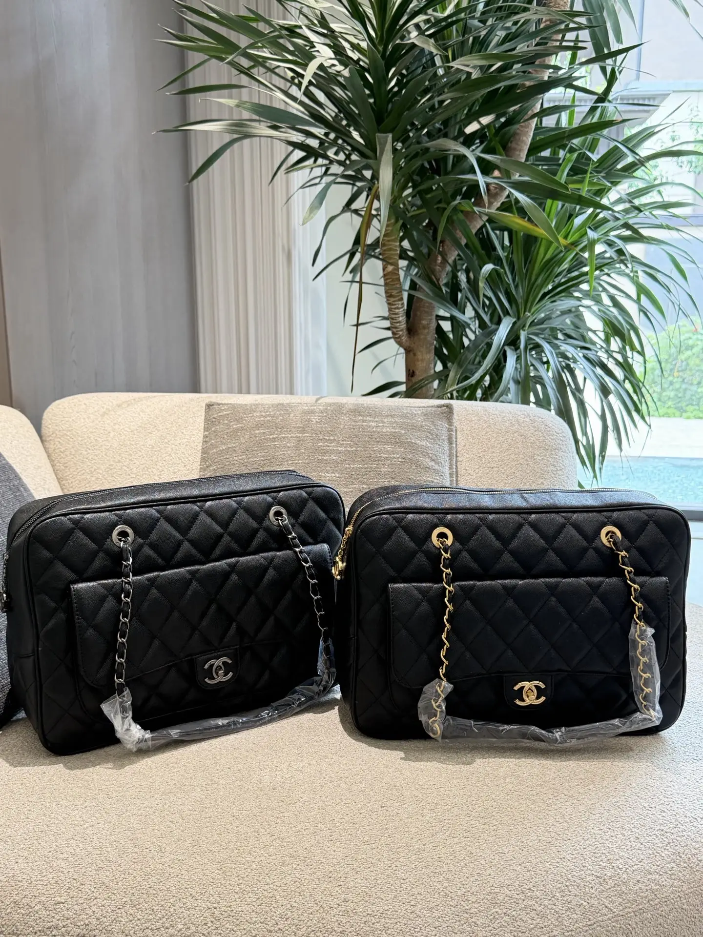 Quilted Leather Boston Bag D39018030