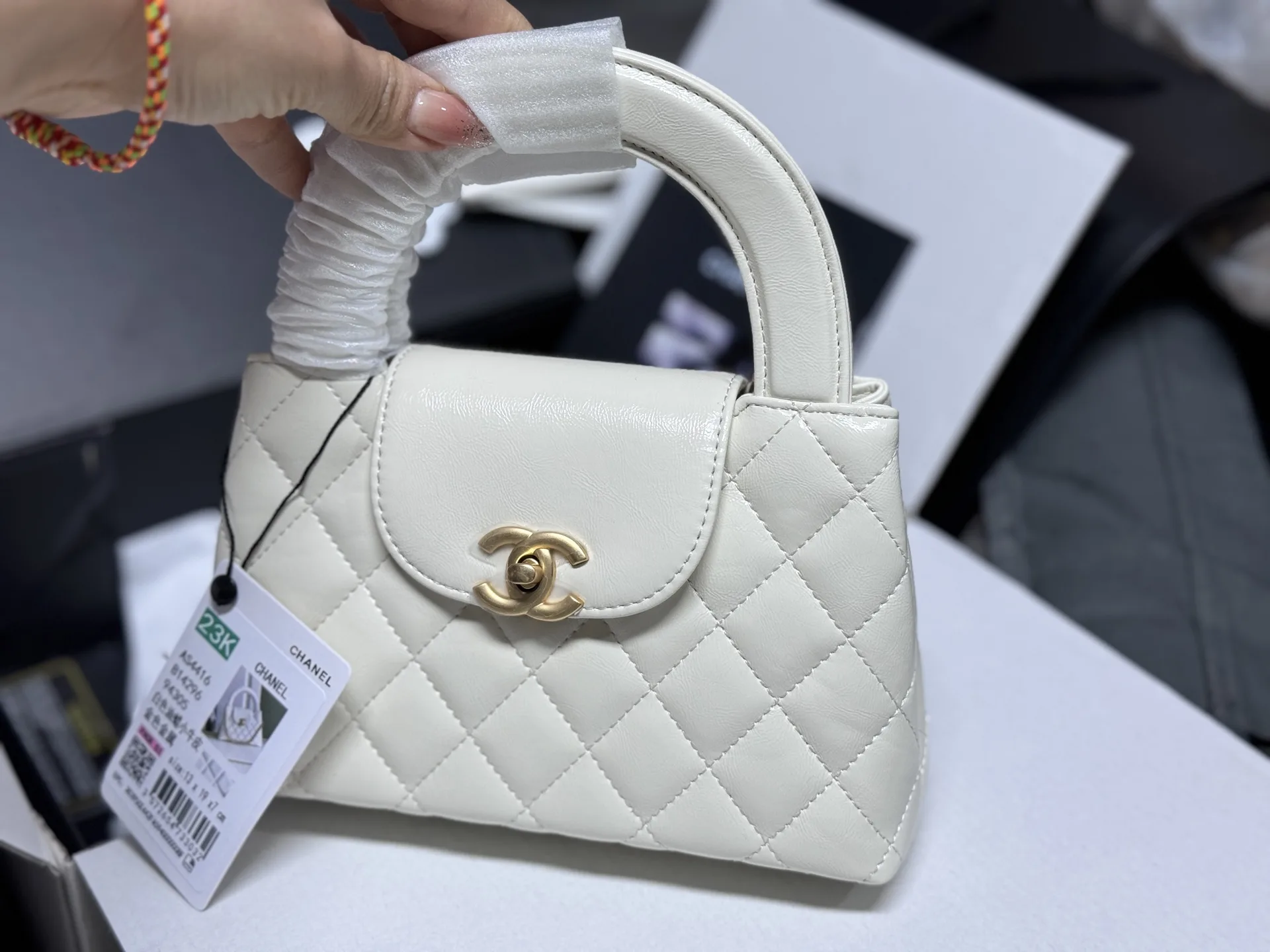 23K Kelly Quilted Leather Top-Handle Bag D41017847 — view 4