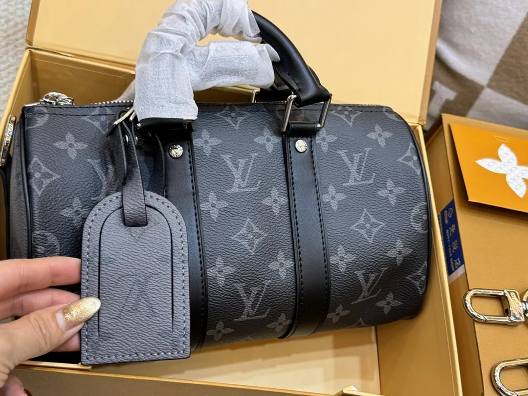 Keepall 25 Monogram Boston Bag D44017801 — view 3