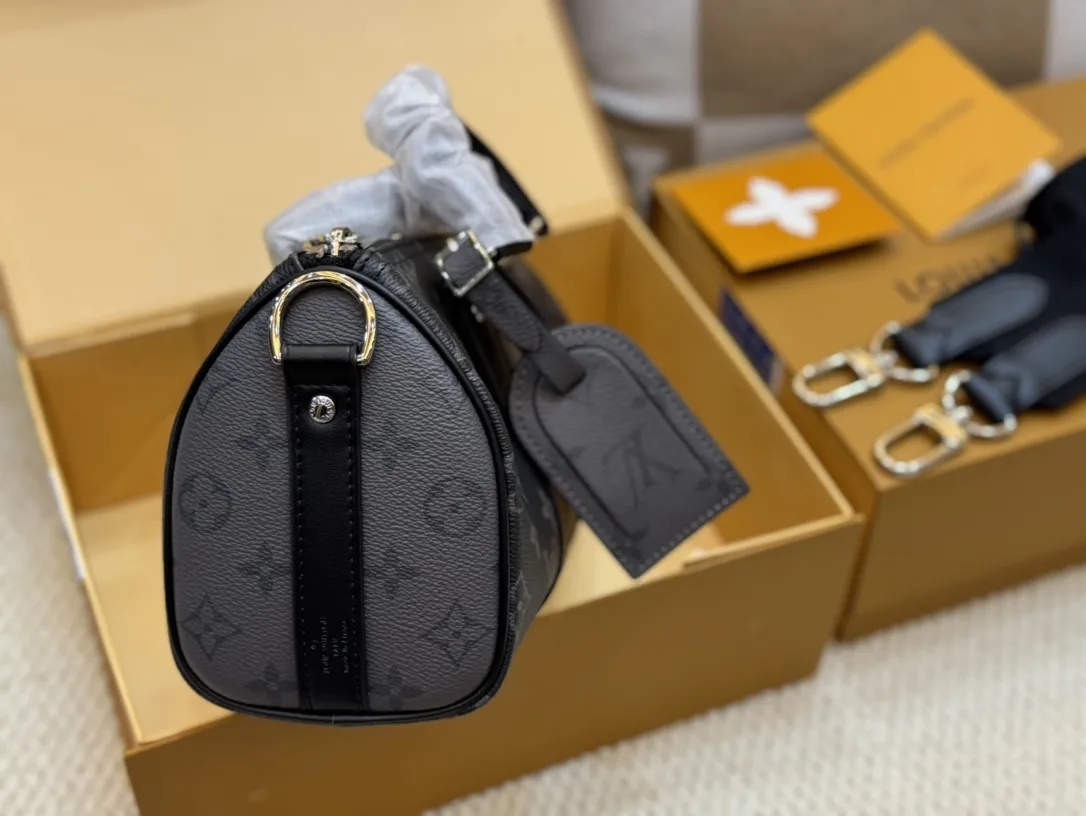 Keepall 25 Monogram Boston Bag D44017801 — view 4
