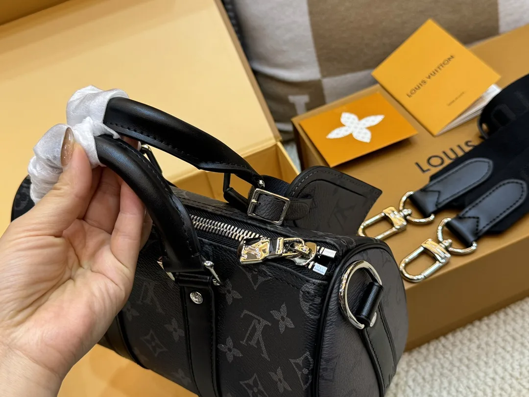 Keepall 25 Monogram Boston Bag D44017801 — view 7
