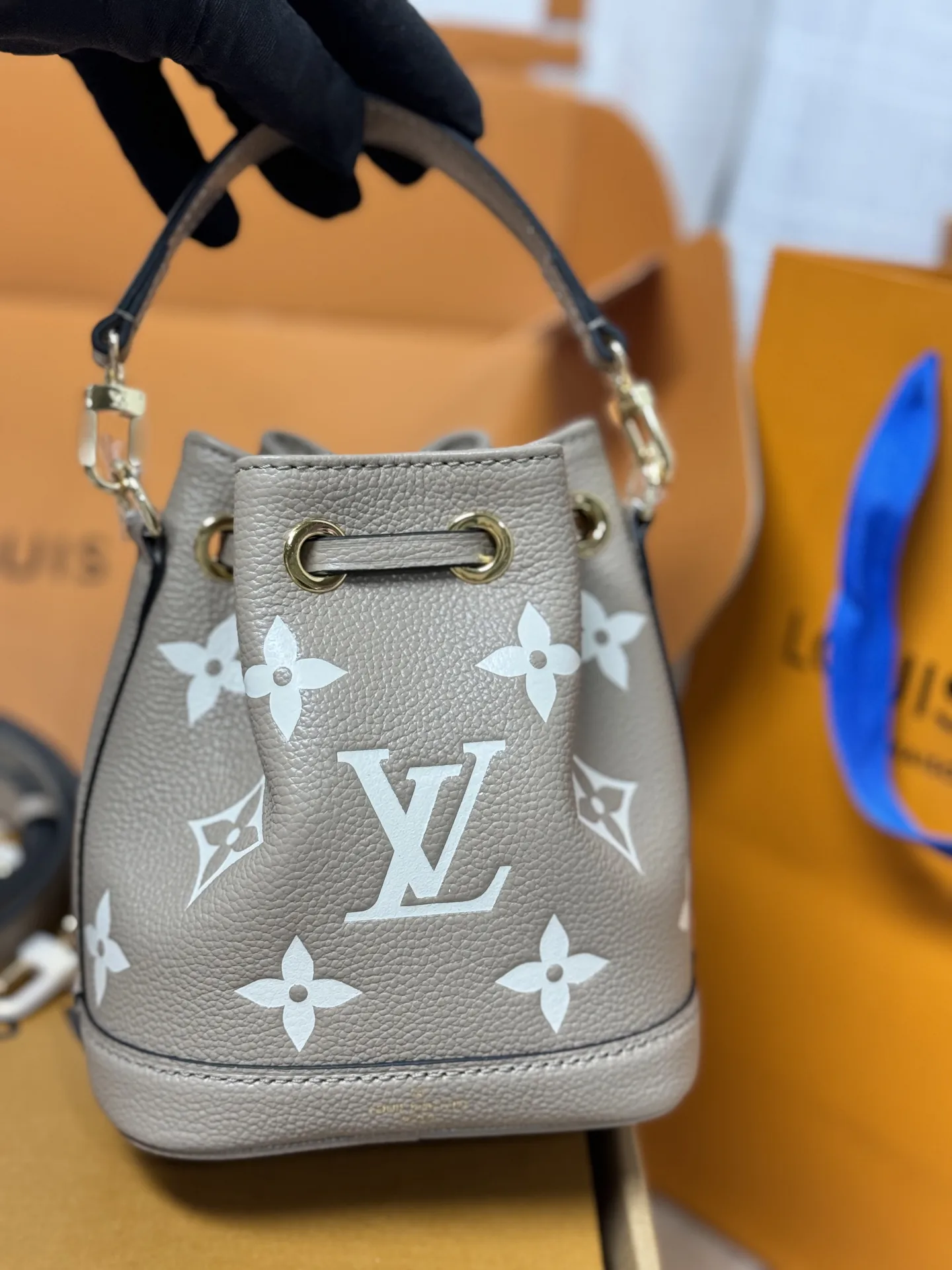 Nano Noé Monogram Empreinte Bucket Bag D47017797 — view 4