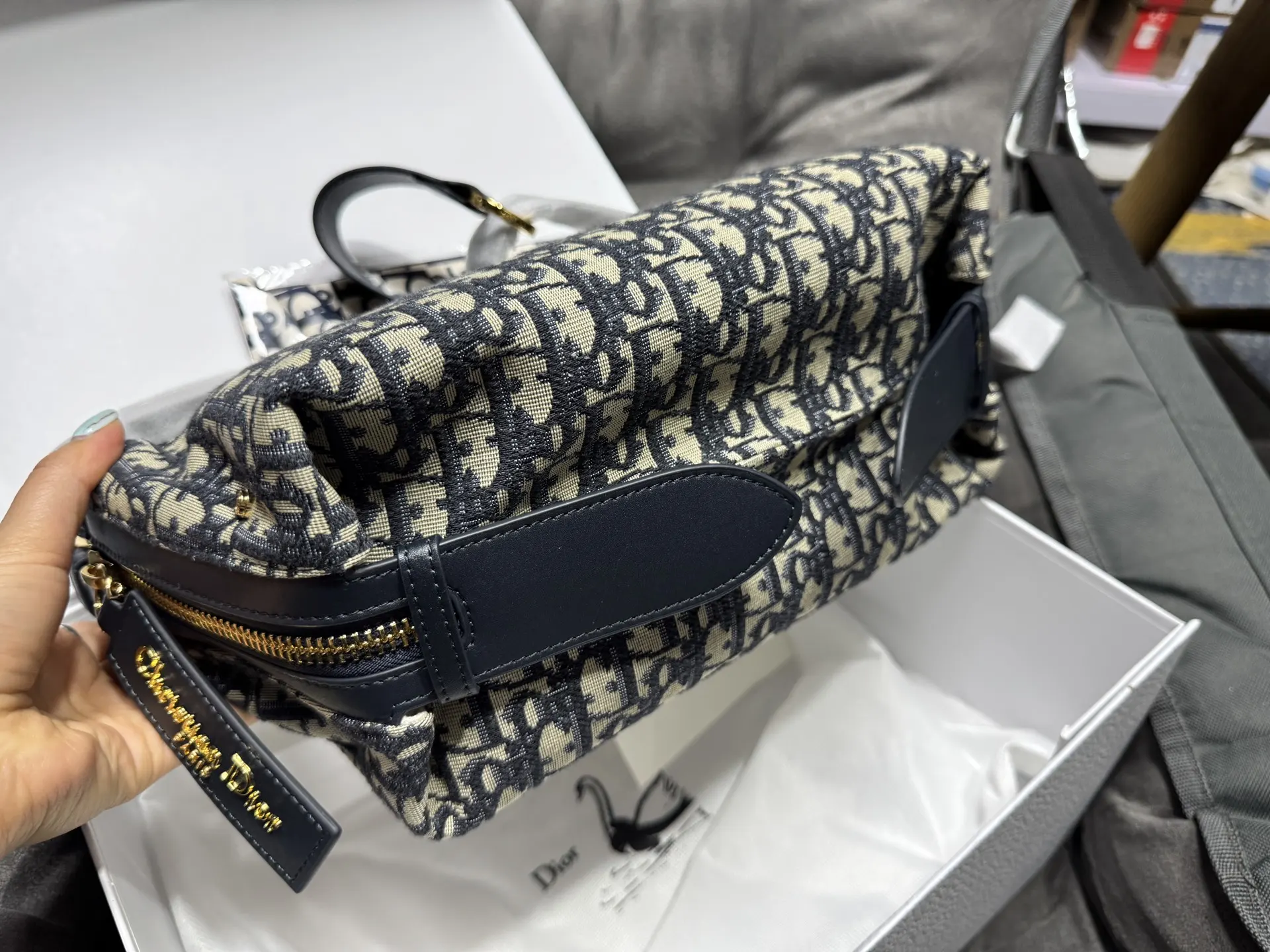 D-Journey Oblique Canvas Bag D48017771 — view 5