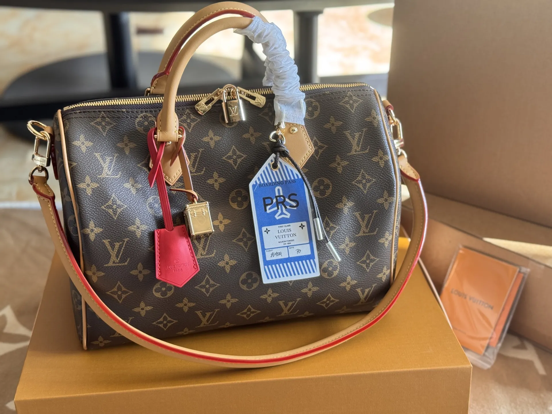 Speedy Bandoulière 30 Monogram Top-Handle Bag D48017791 — view 6