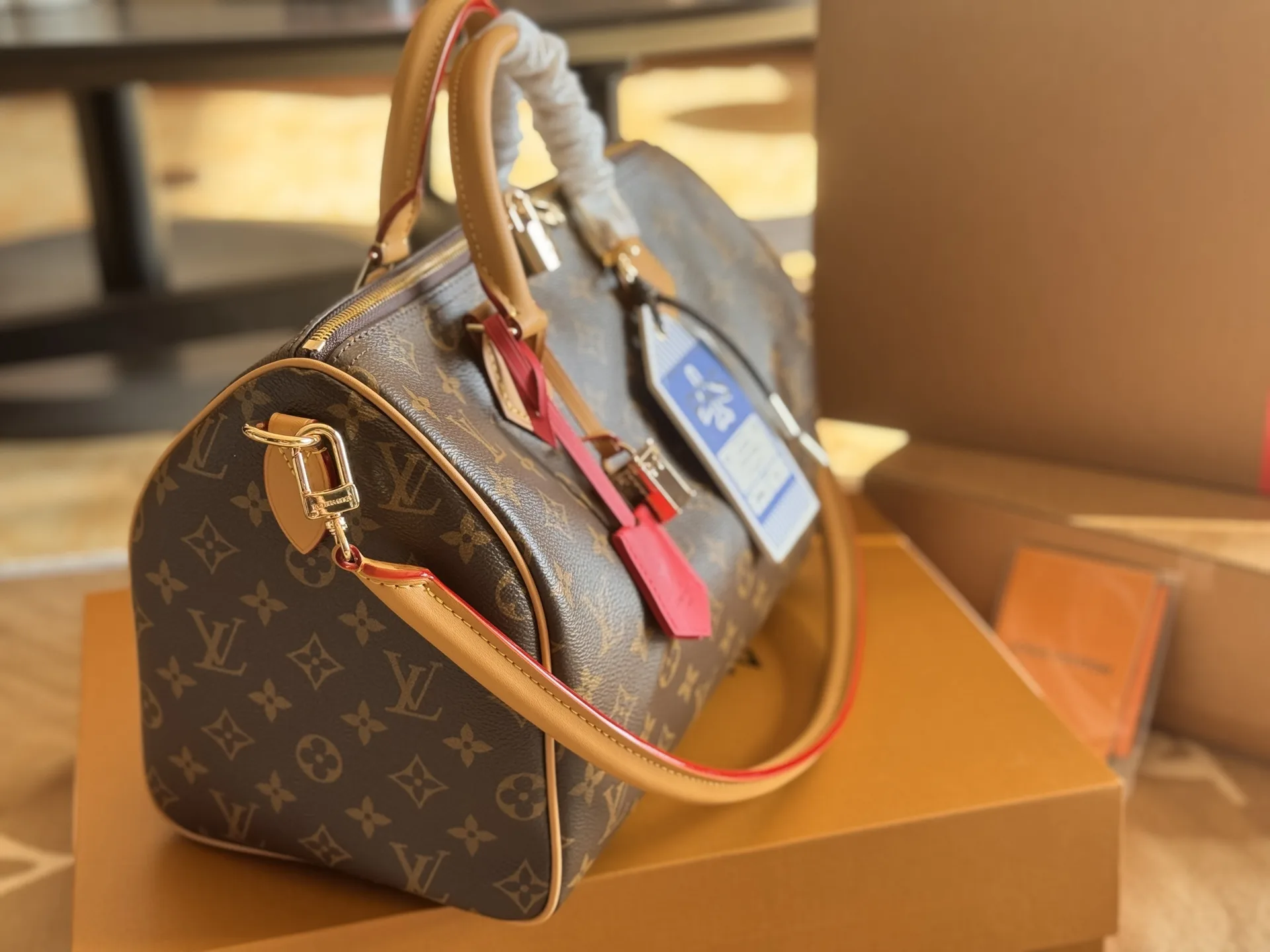Speedy Bandoulière 30 Monogram Top-Handle Bag D48017791 — view 7