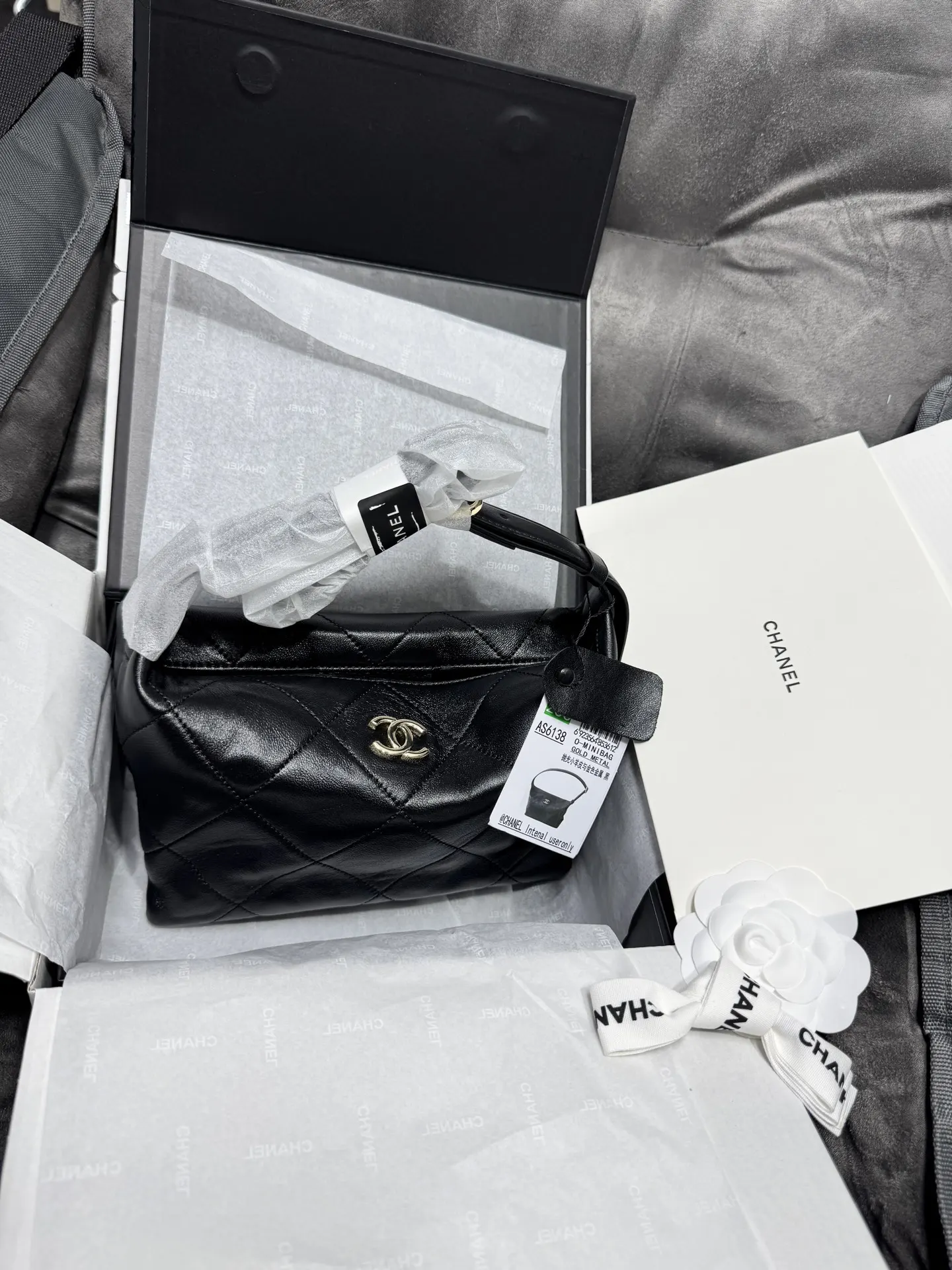 Chanel Quilted Hobo Bag D50017842 — view 2