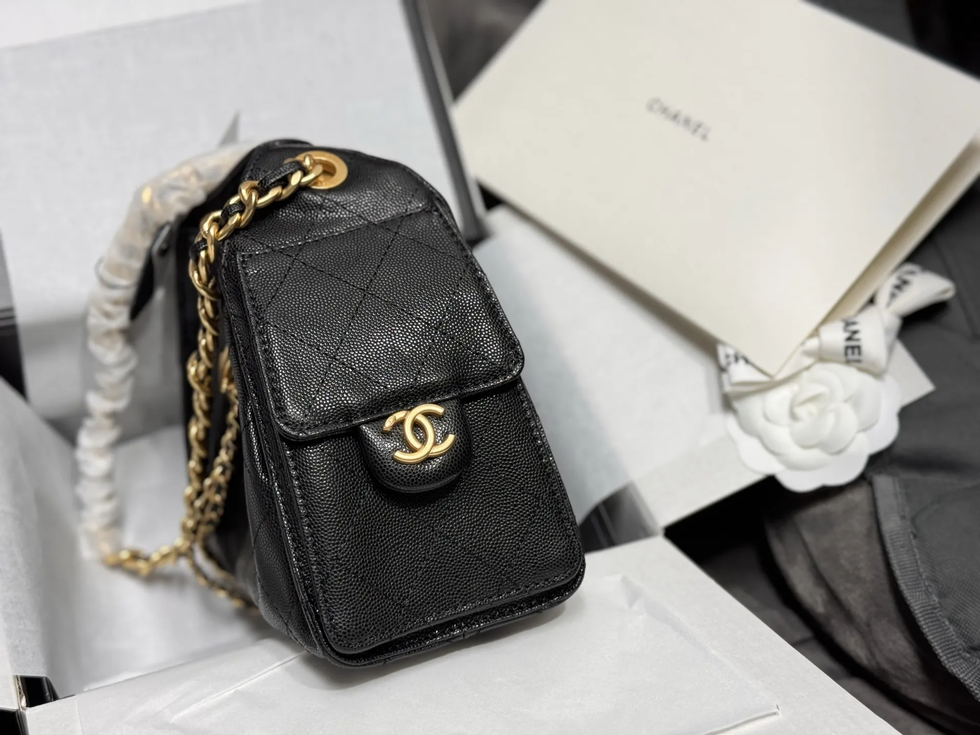 Chanel 25S Caviar Leather Hobo Bag D50017849 — view 4