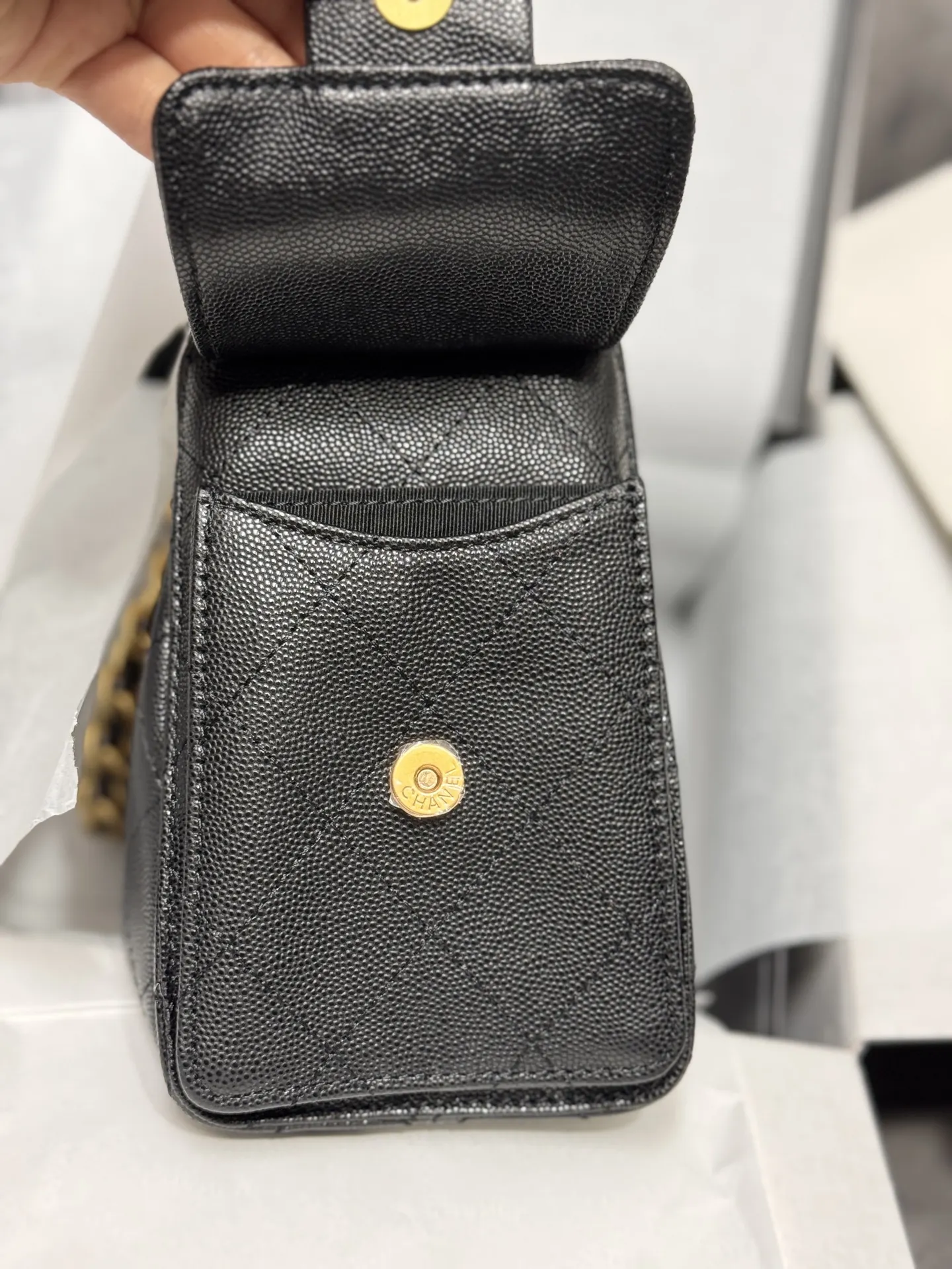 Chanel 25S Caviar Leather Hobo Bag D50017849 — view 7