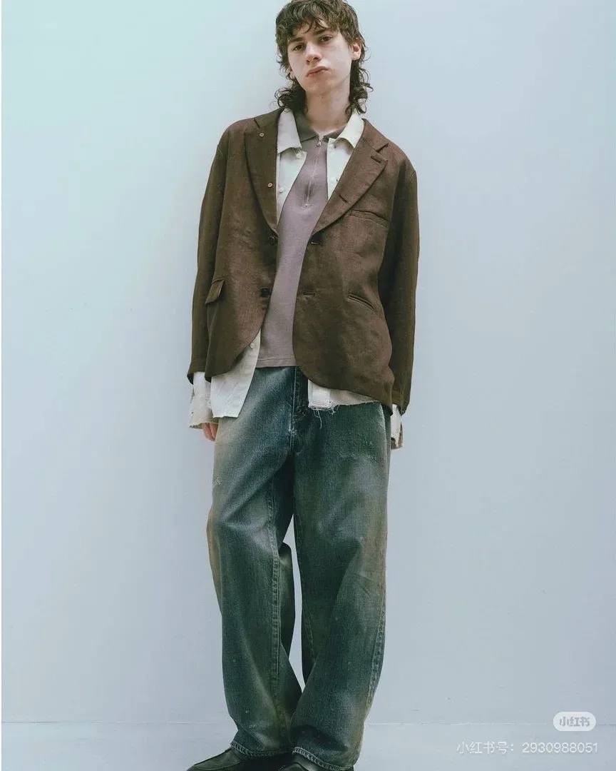 Ancellm Distressed Tapered-Leg Jeans D20020558