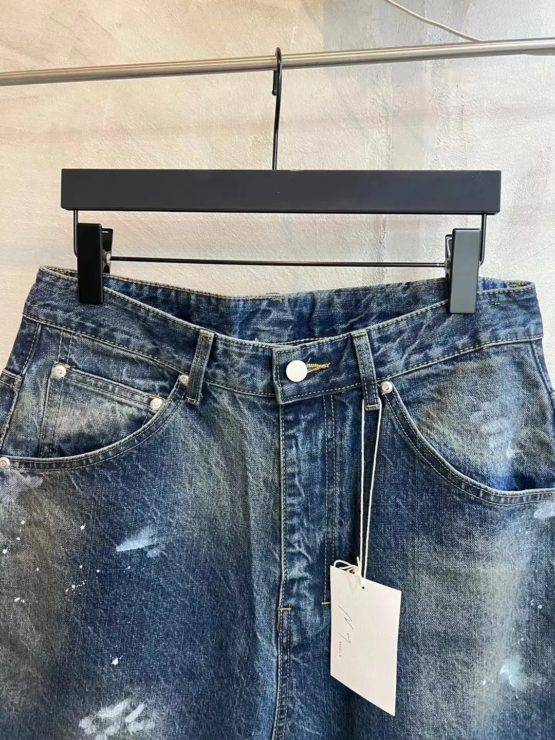 Ancellm Distressed Tapered-Leg Jeans D20020558 — view 21