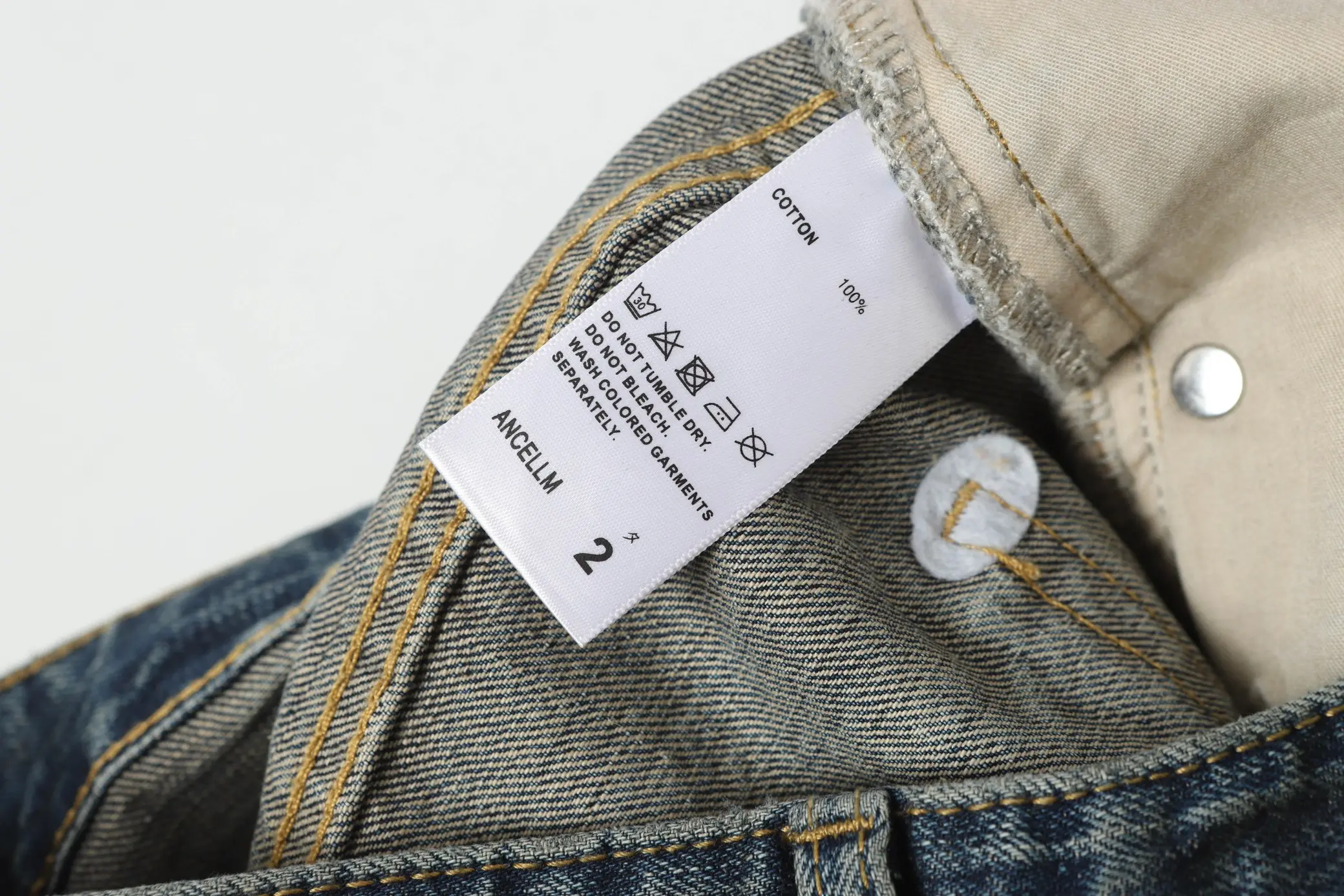 ANCELLM Distressed Tapered-Leg Jeans D20020559 — view 6