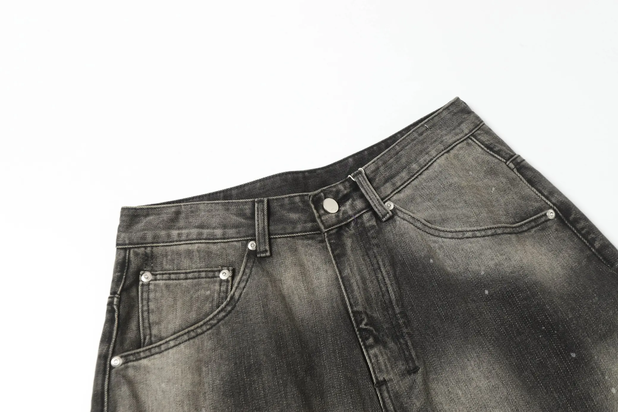 ANCELLM Distressed Tapered Jeans D20020557 — view 12