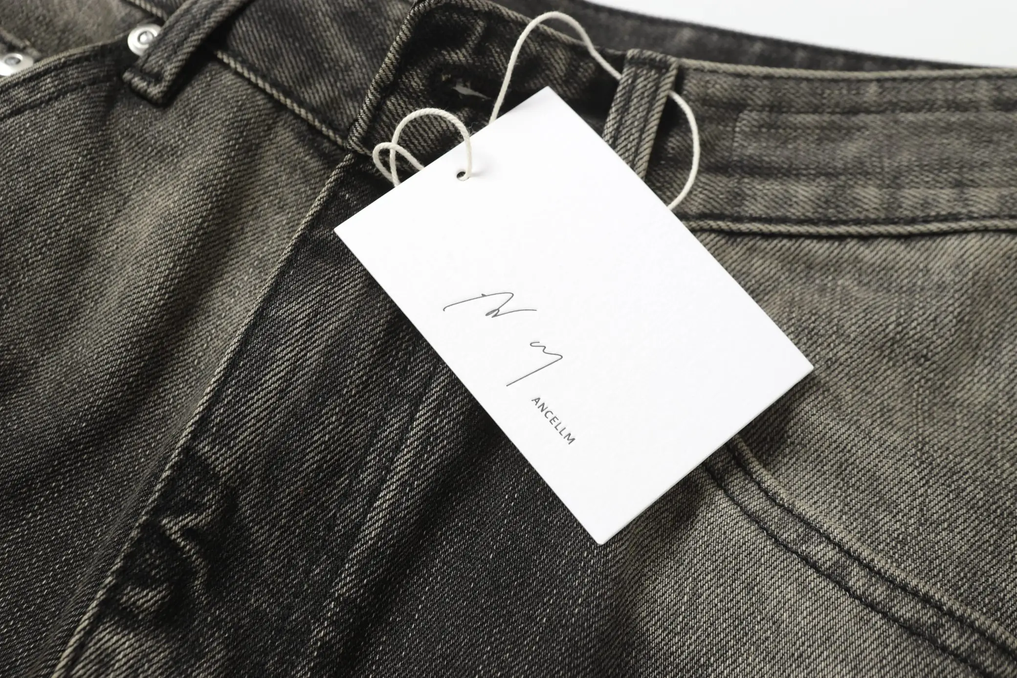 ANCELLM Distressed Tapered Jeans D20020557 — view 17