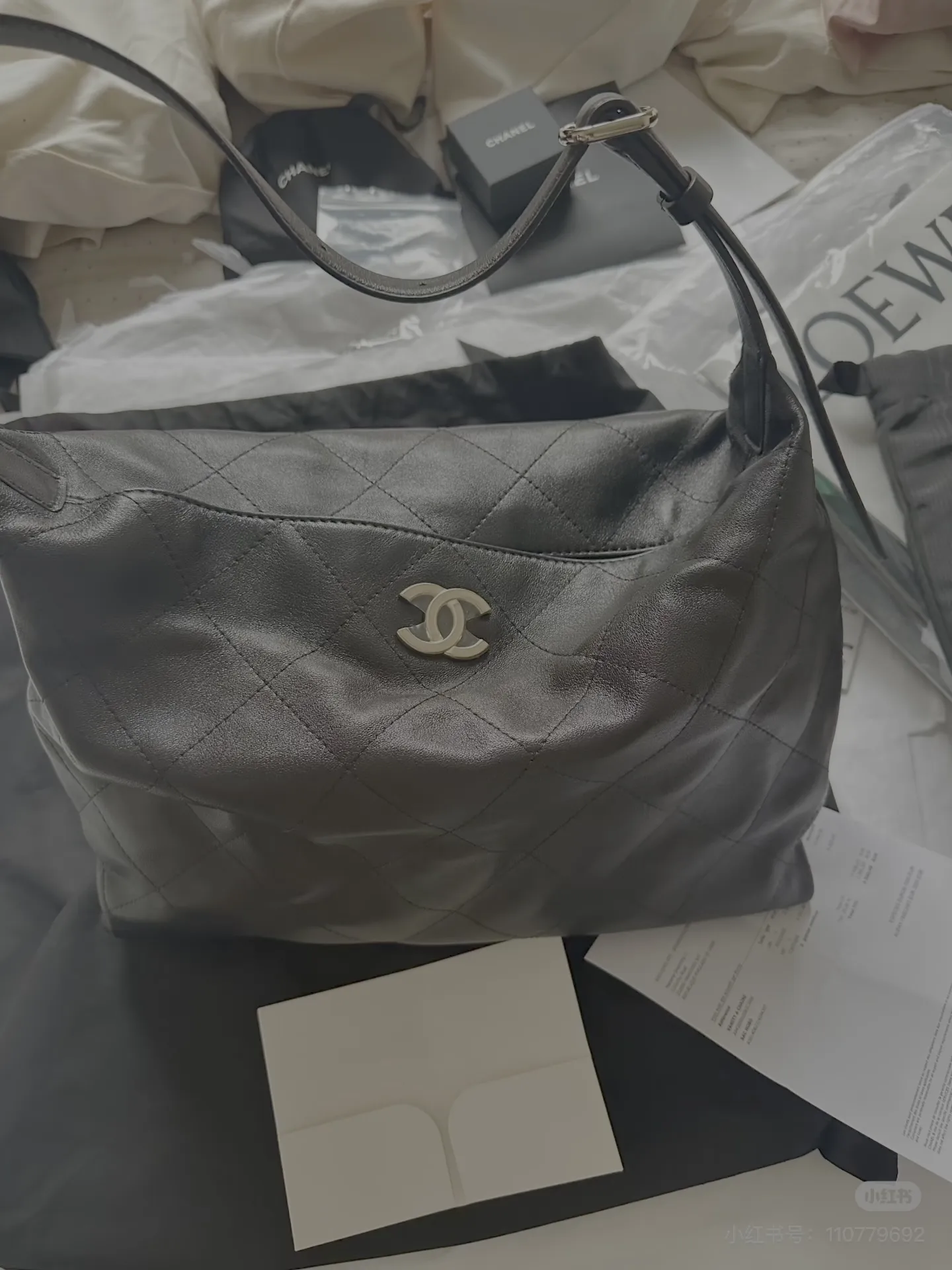Chanel Quilted Hobo Bag D52017844 — view 9