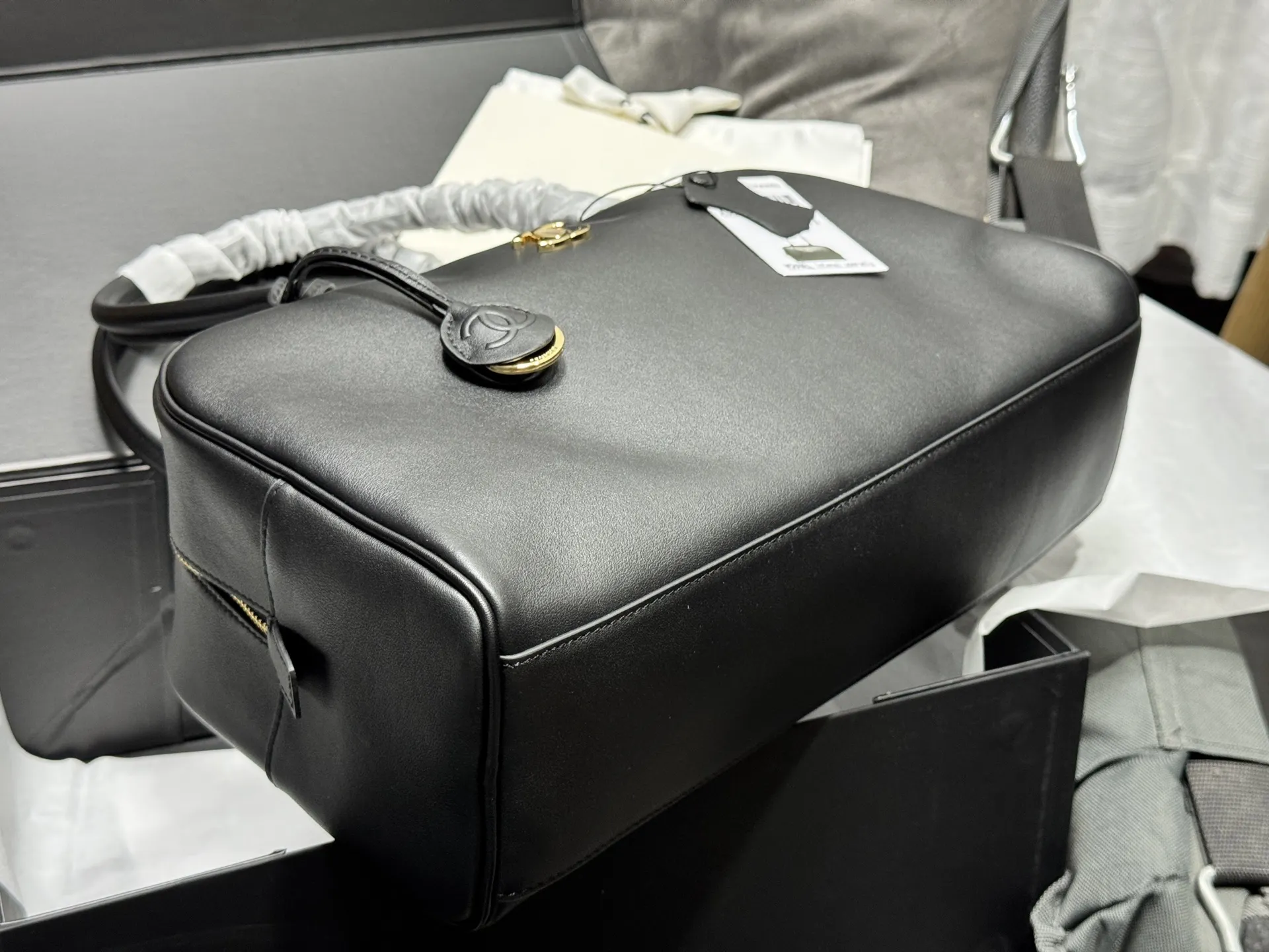 Chanel Bowling Bag in Smooth Leather D53017837 — view 6