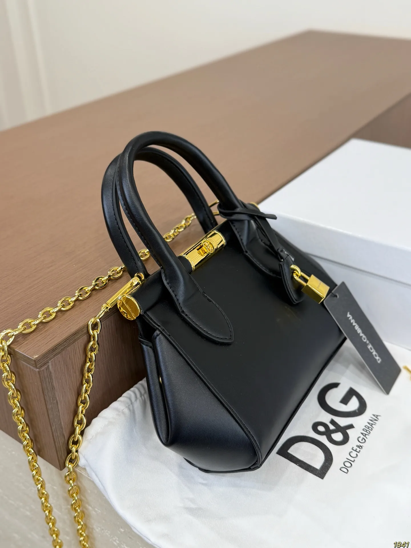 DG Logo Top-Handle Crossbody Bag D28018218 — view 2