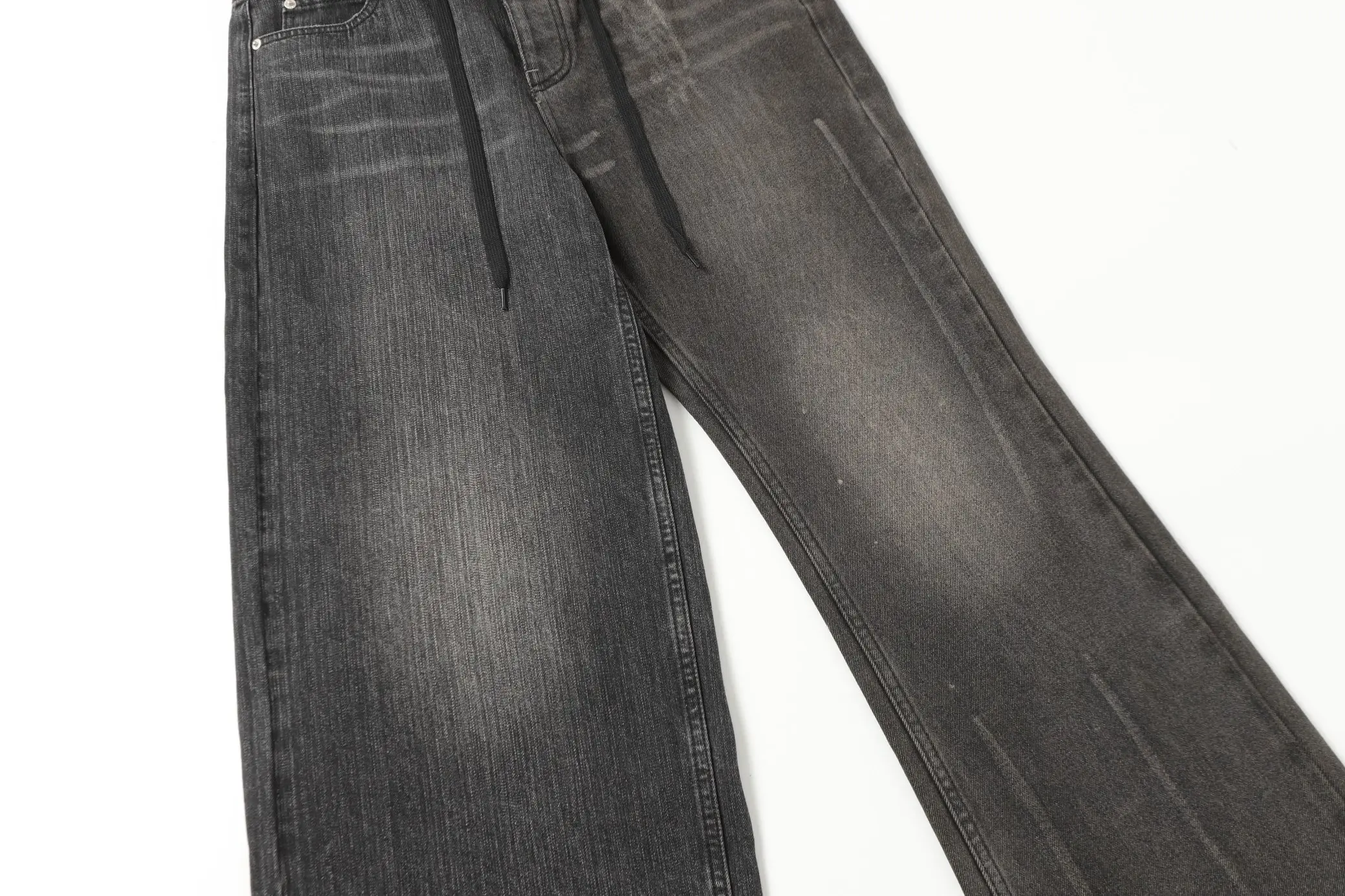 Asymmetric Hybrid Straight and Flare Jeans D23520564 — view 16