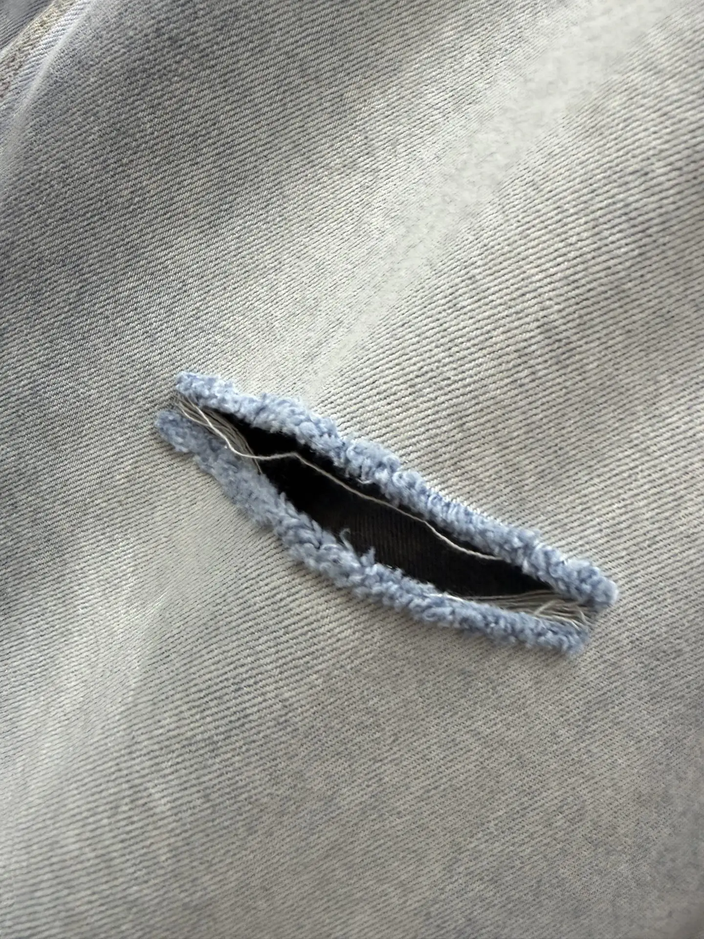 Distressed Wide-Leg Denim Jeans D21020567 — view 5