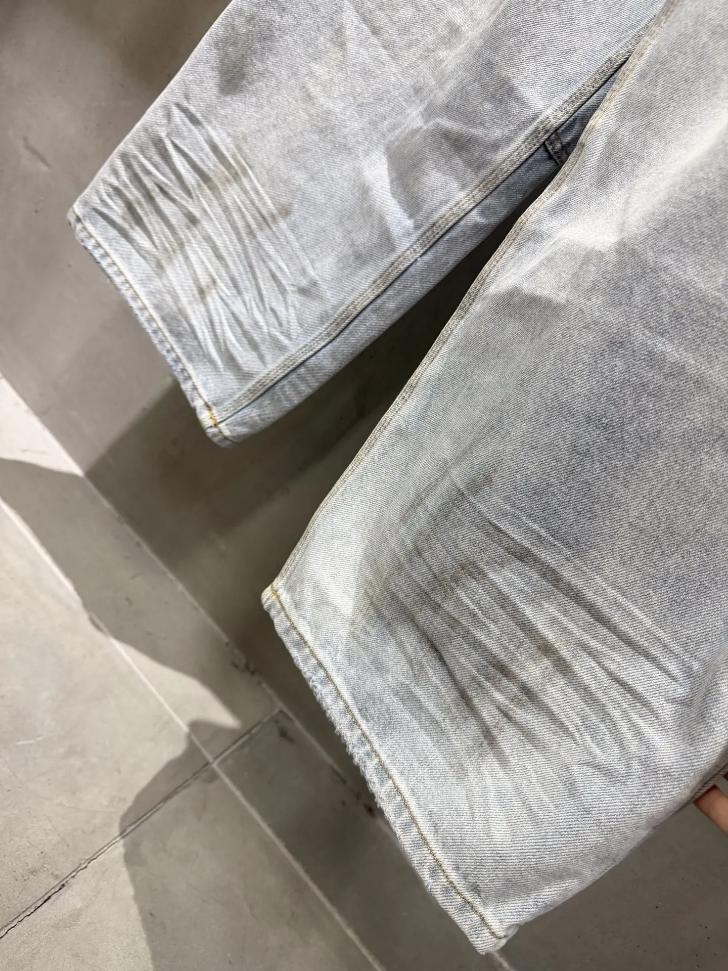 Distressed Wide-Leg Denim Jeans D21020567 — view 6