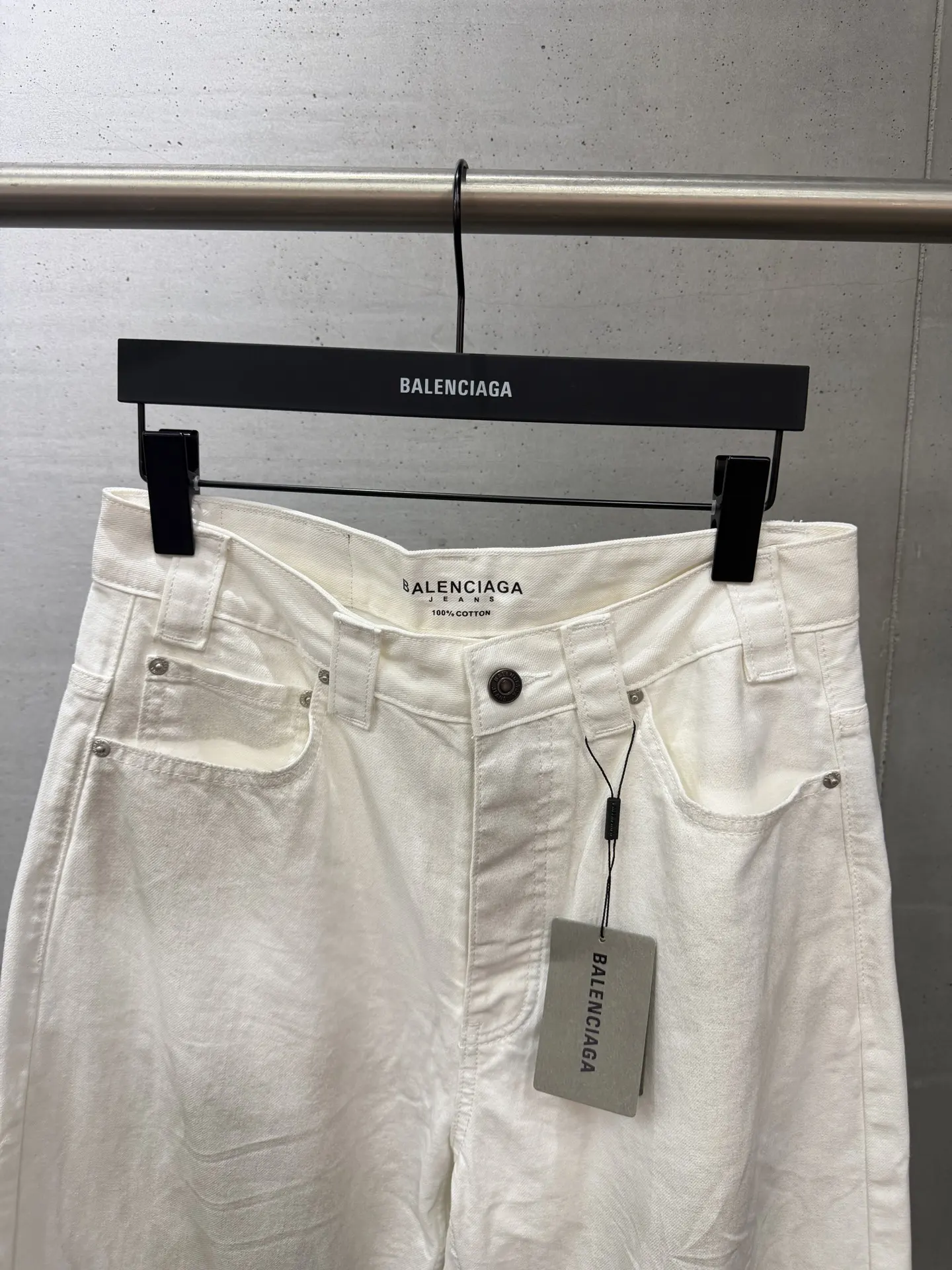 Mud-Stained Effect Wide-Leg Jeans D23518689 — view 3