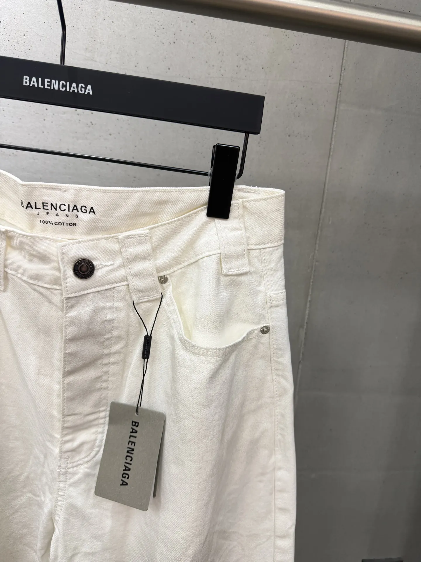 Mud-Stained Effect Wide-Leg Jeans D23518689 — view 4