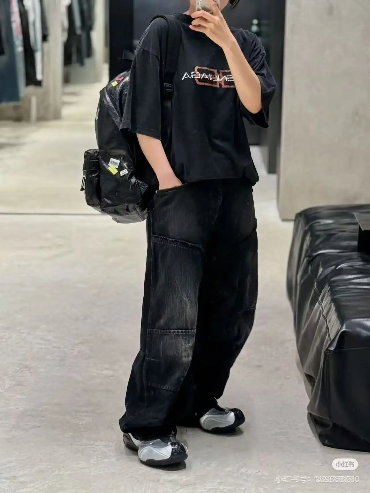 Faded Multi-Pocket Cargo Jeans D25018681 — view 7