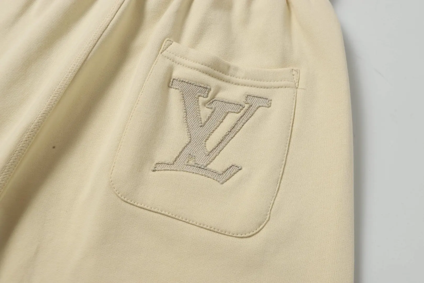Logo Embroidered Cotton Jersey Shorts D20018707 — view 5