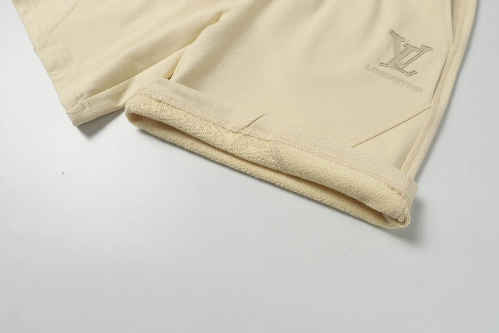Logo Embroidered Cotton Jersey Shorts D20018707 — view 7