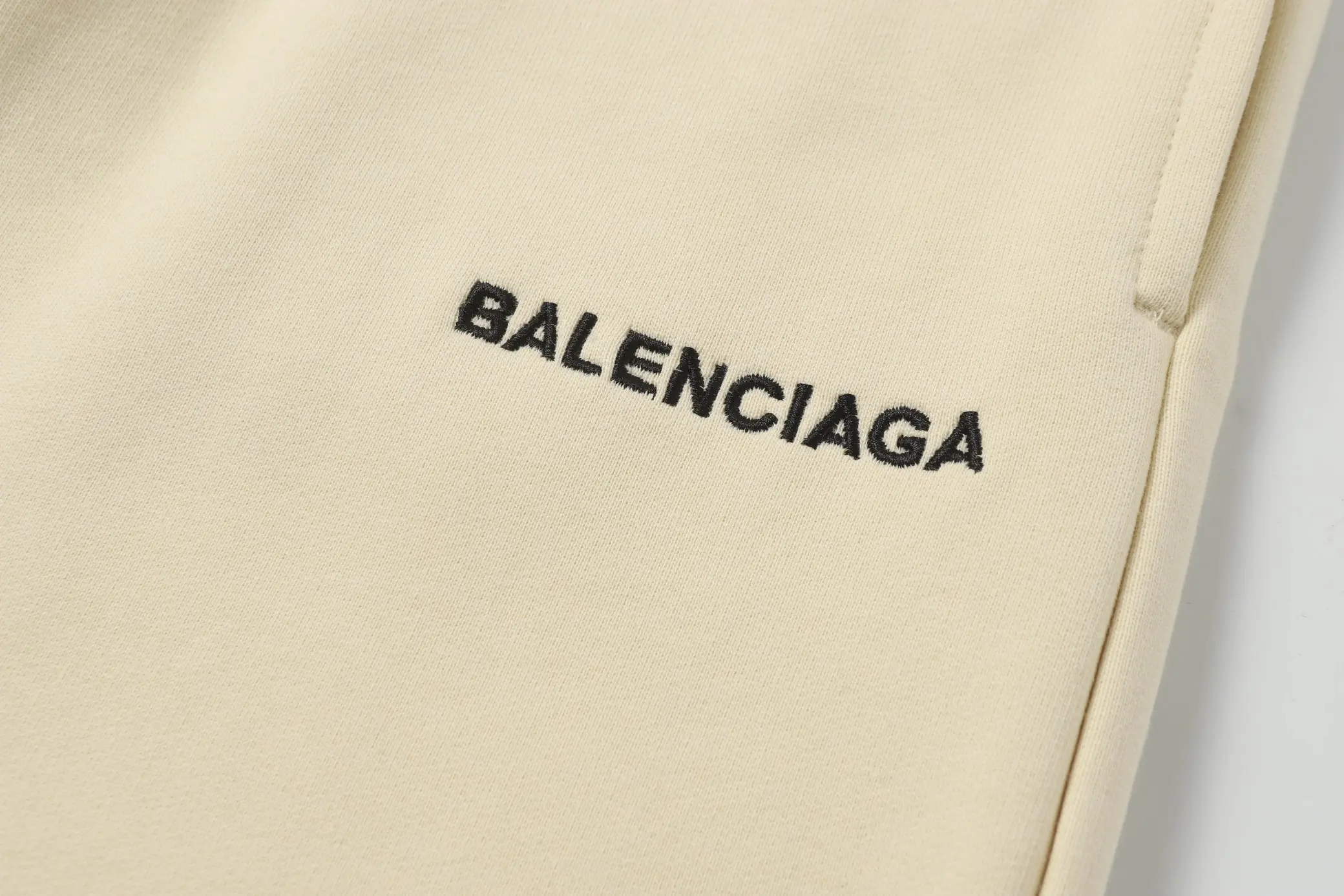 Logo Embroidered Cotton-Jersey Shorts D17518692 — view 8