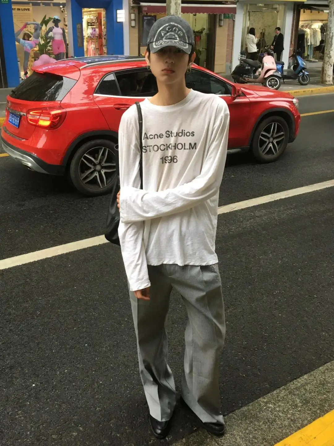 1996 Logo Print Slub Cotton Long-Sleeve T-Shirt D13023708 — view 16