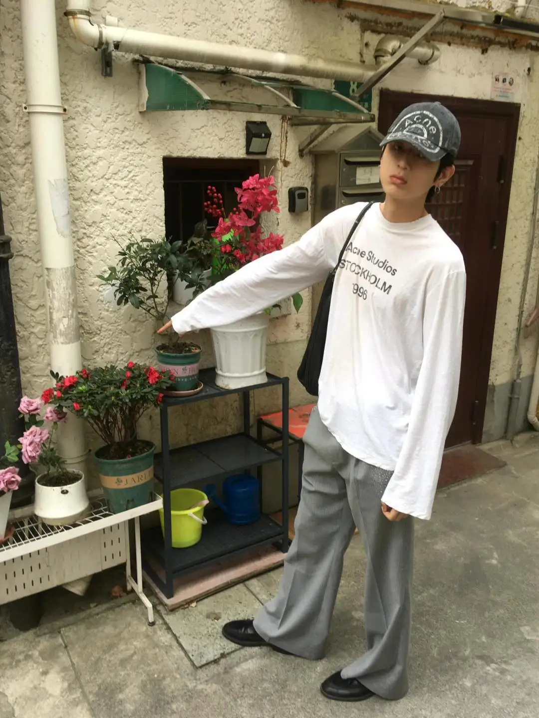 1996 Logo Print Slub Cotton Long-Sleeve T-Shirt D13023708 — view 22