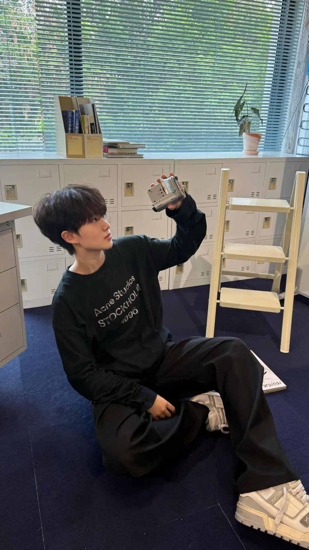 1996 Logo Print Slub Cotton Long-Sleeve T-Shirt D13023708 — view 91