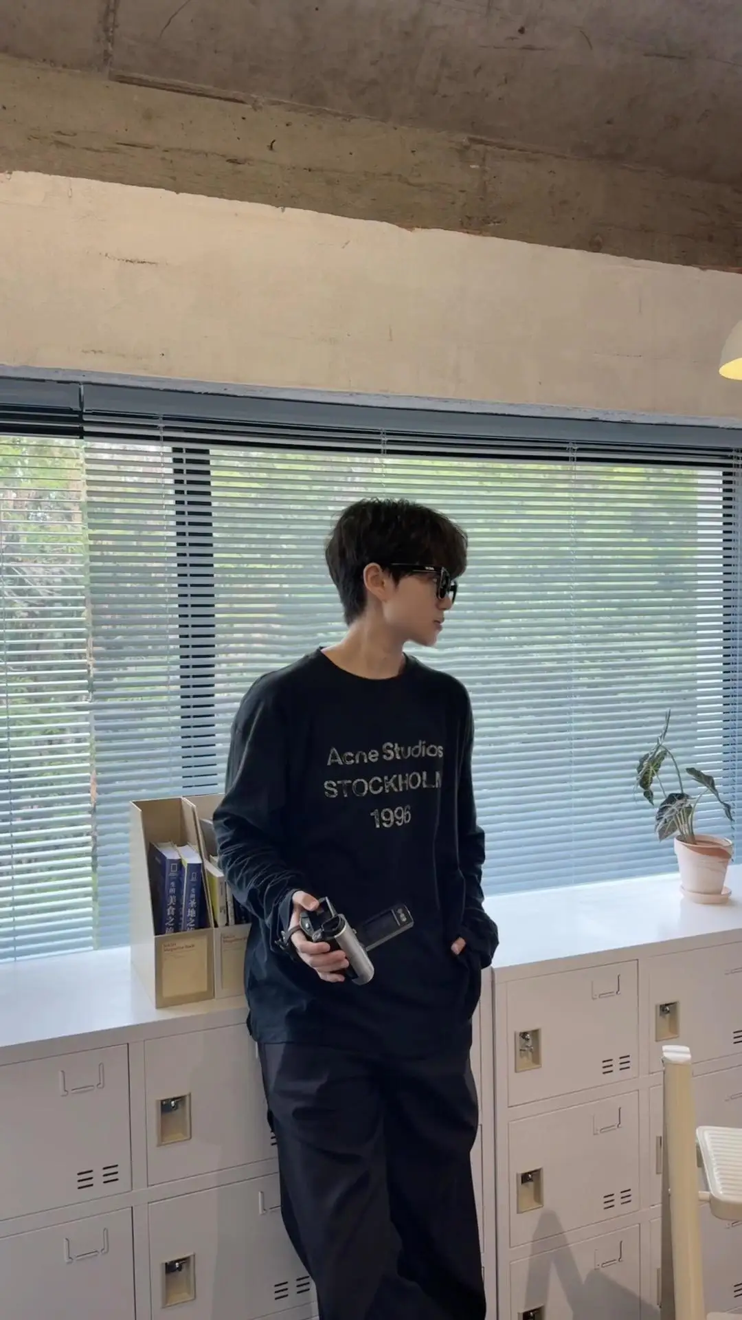 1996 Logo Print Slub Cotton Long-Sleeve T-Shirt D13023708 — view 95