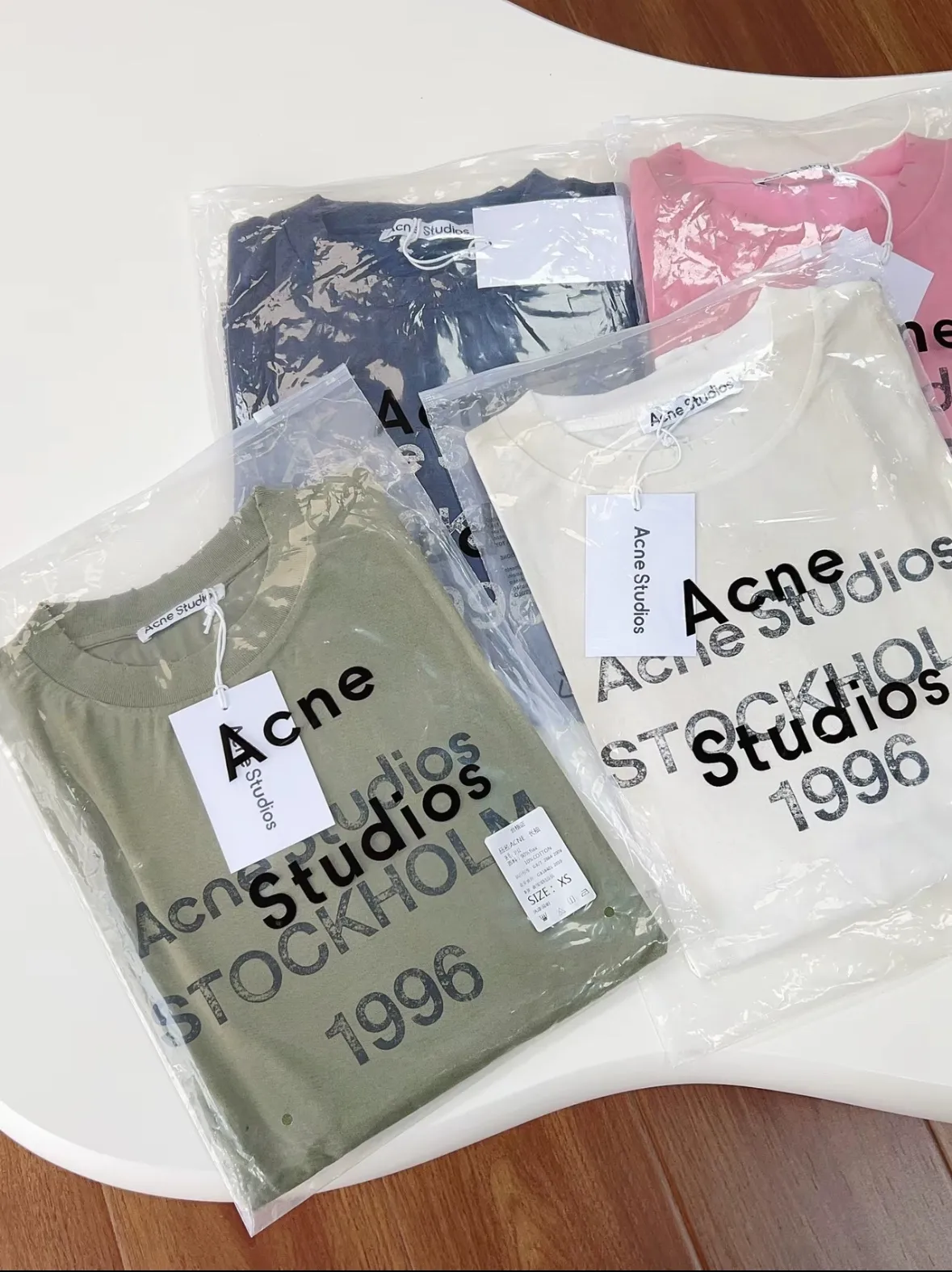 1996 Logo Print Long-Sleeved T-Shirt D13023677 — view 239