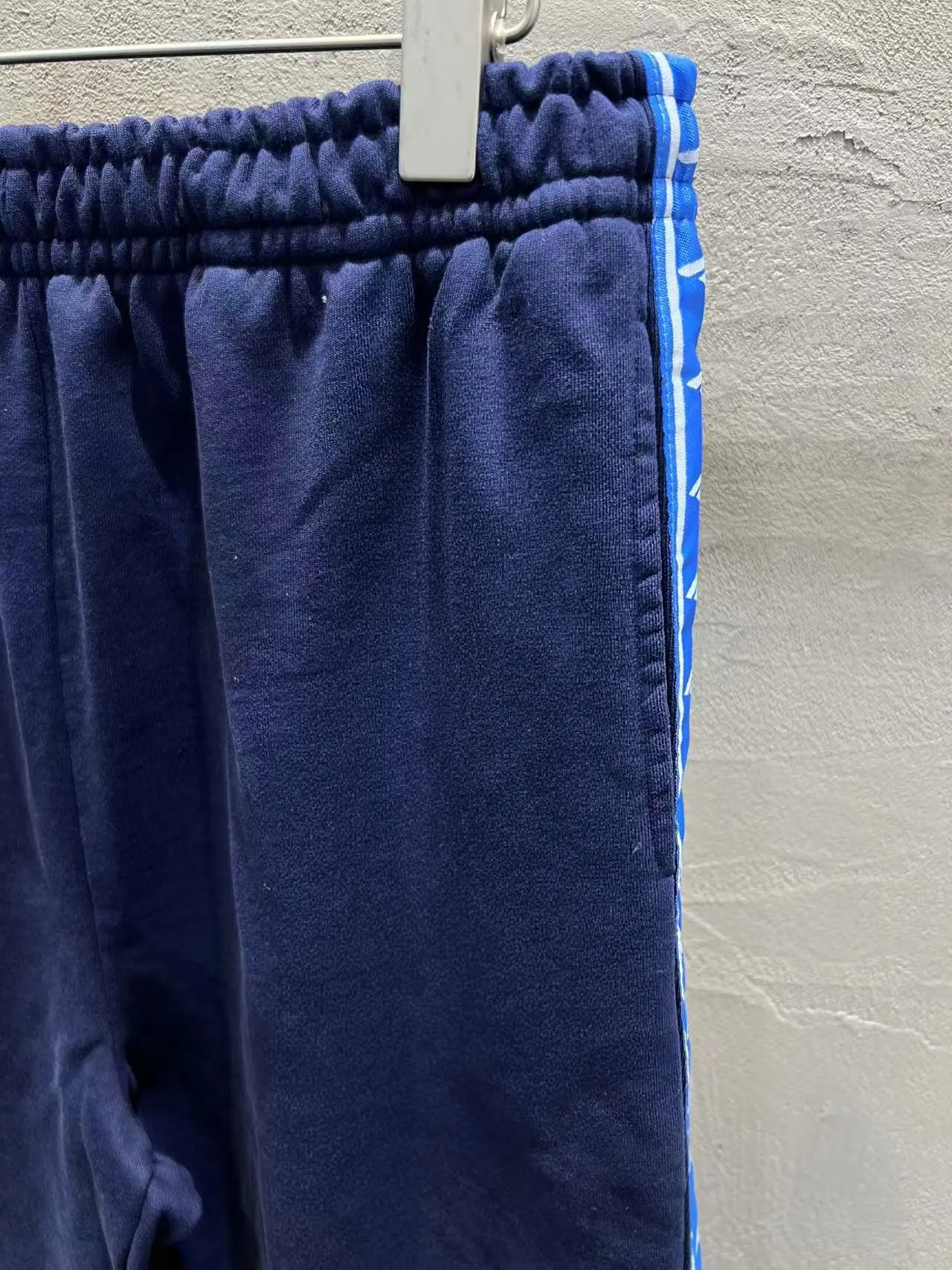 Logo-Stripe Baggy Cotton Sweatpants D22518622 — view 4